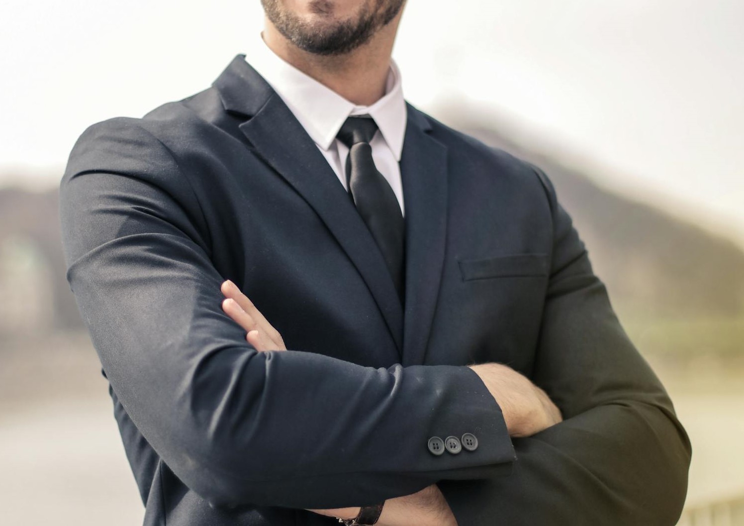 Annoyed man with his arms crossed | Source: Pexels