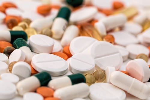 Pharmaceutical companies face federal charges over opioid epidemic/ Source: Pexels
