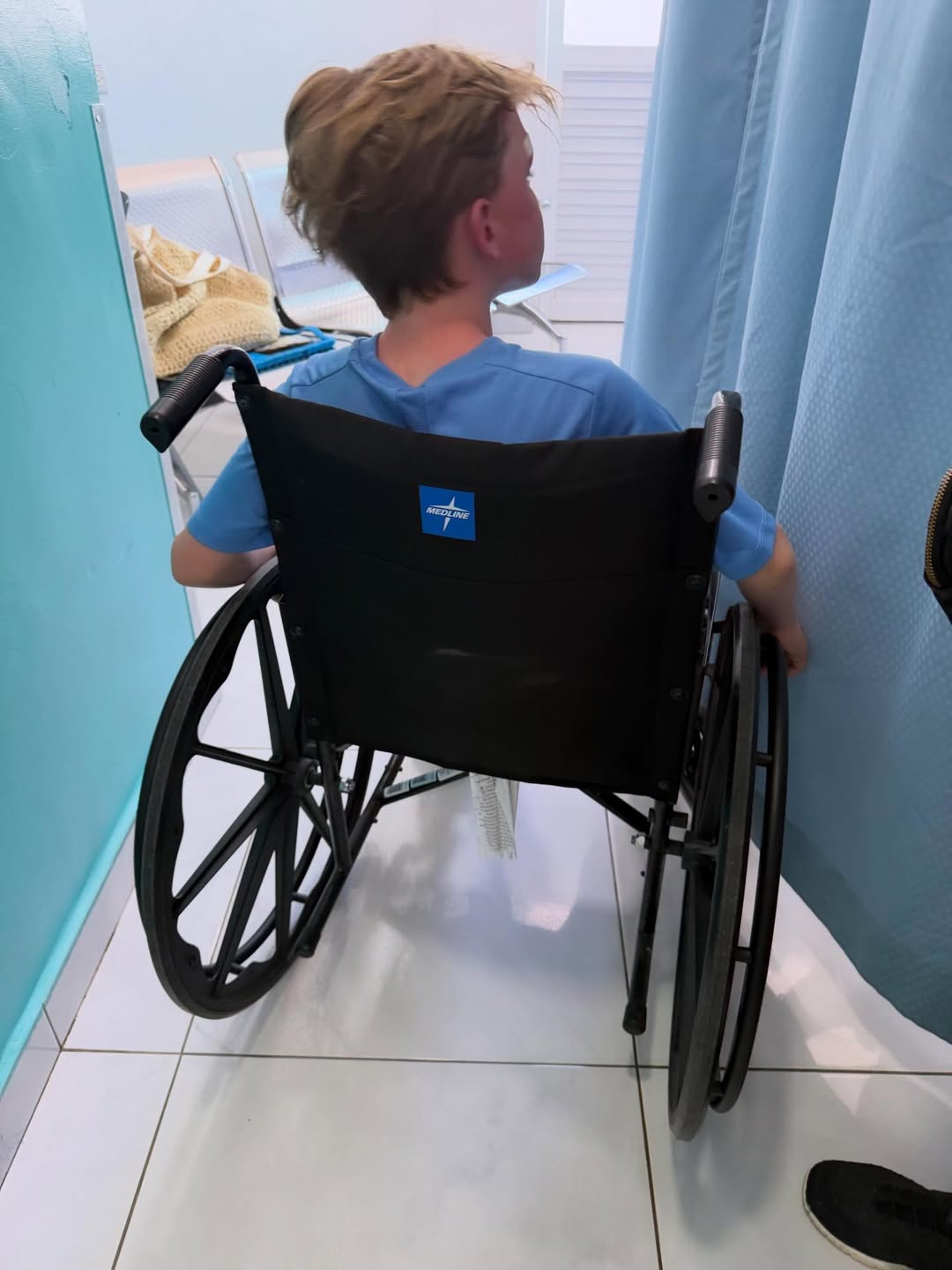 Leo Baldwin on a wheelchair | Source: Instagram/hilariabaldwin | alecbaldwininsta