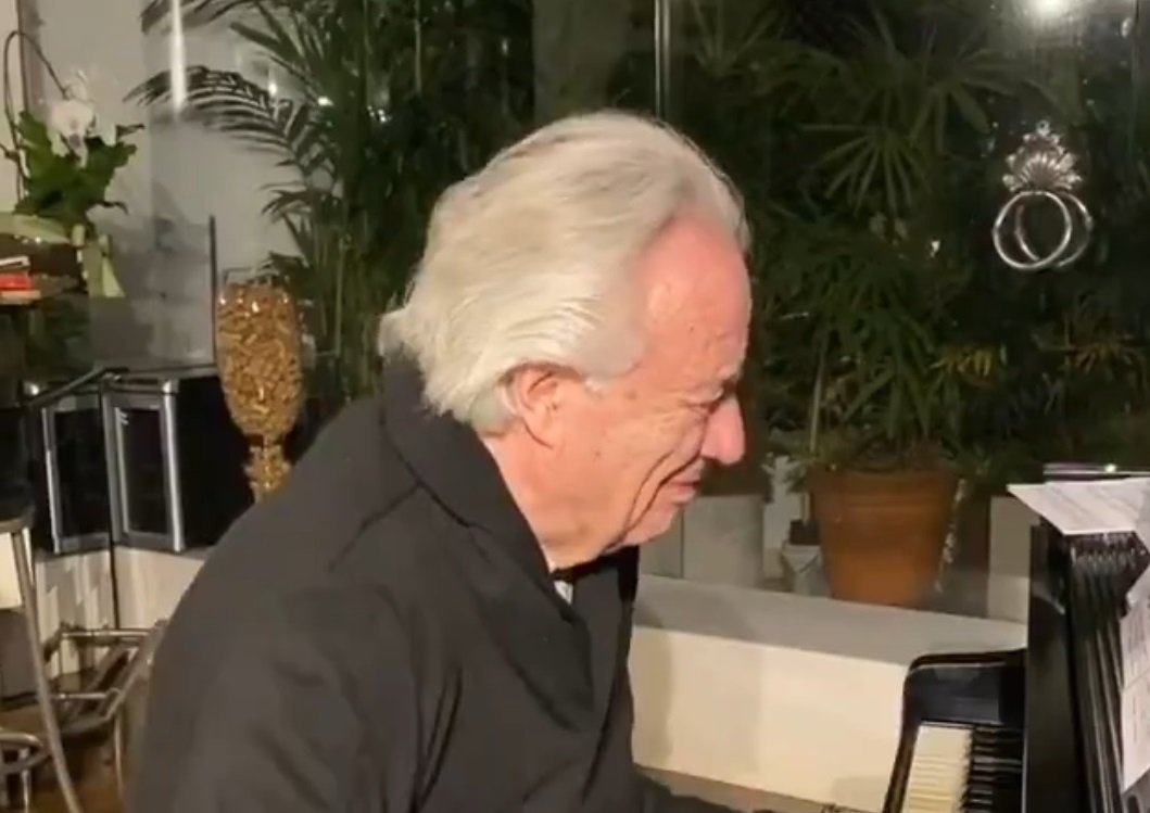 João Carlos Martins am Klavier | Quelle: Twitter/@RexChapman