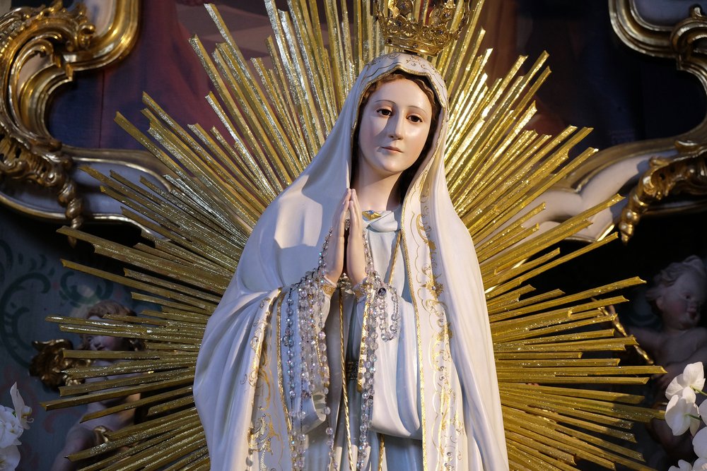 Nuestra Señora de Fátima, Iglesia Maria Vesperbild en Ziemetshausen, Alemania, el 9 de junio de 2015. | Fuente: Shutterstock