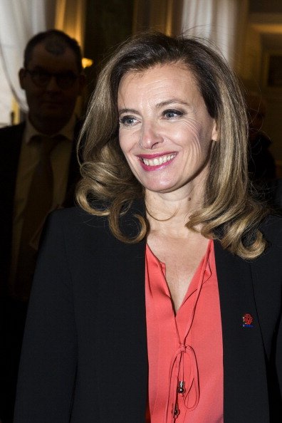 Valérie Trierweiler, assiste à la cérémonie de remise du Prix Danielle Mitterrand 2013 à La Comédie Des Champs ELysees à Paris, France. | Photo : Getty Images