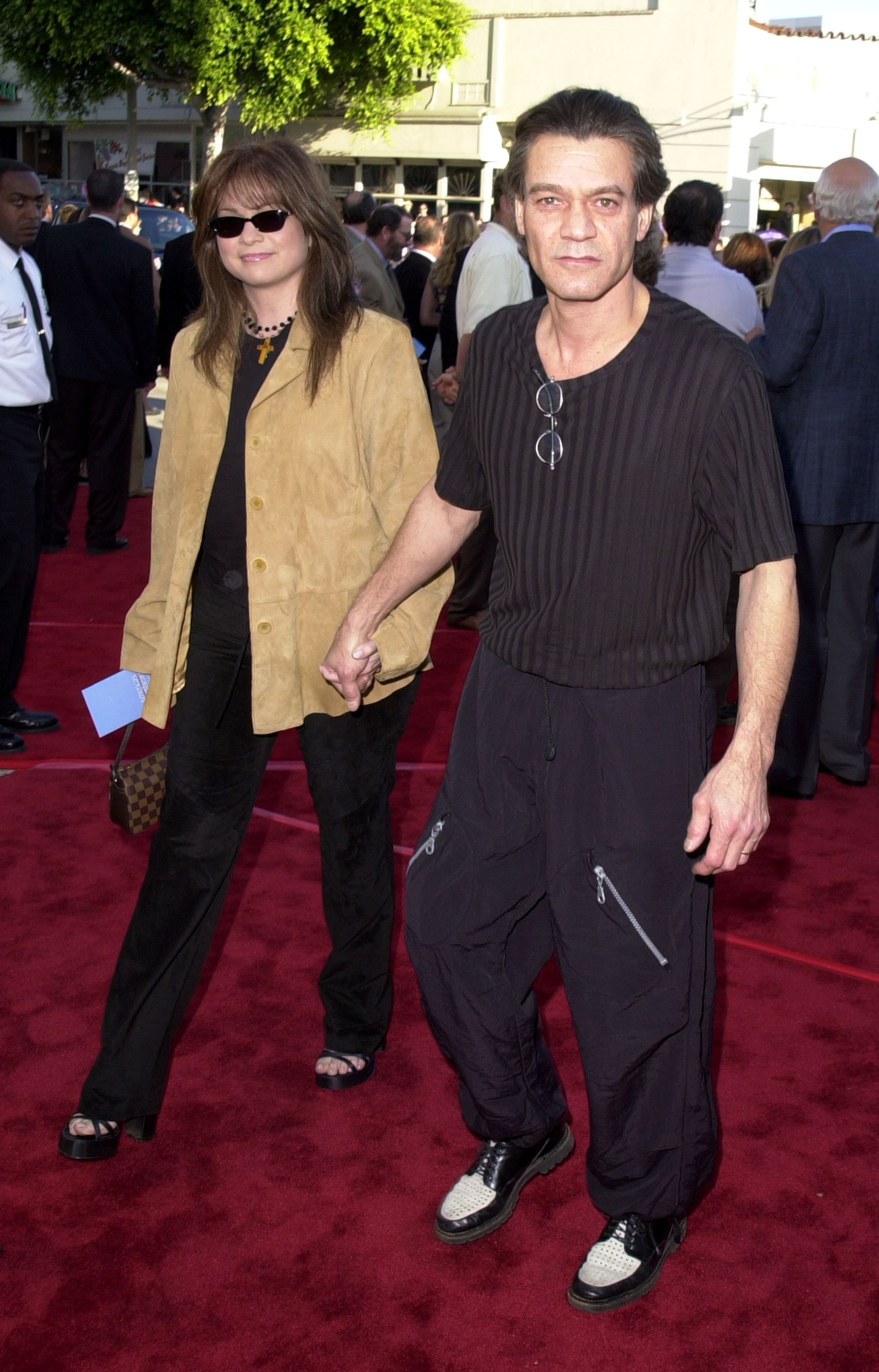 Eddie Van Halen and Valerie Bertinelli at the premiere of "America's Sweethearts" in Los Angeles, California in 2001. | Source: Getty Images