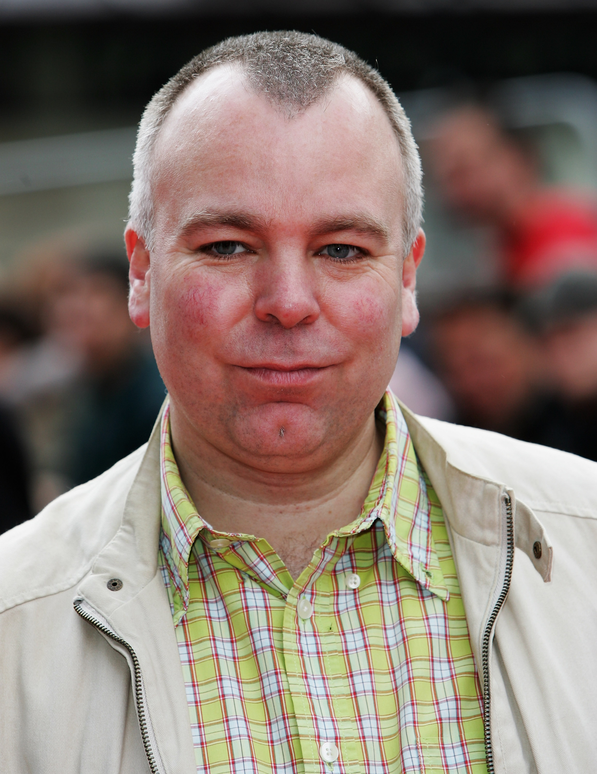 Steve Pemberton arrives at the UK Premiere of "Mr Bean's Holiday" at the Odeon Leicester Square on 25 March 2007 in London, England. | Source: Getty Images