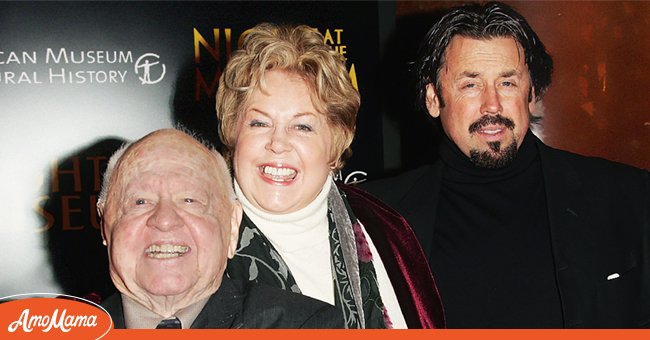 Mickey Rooney, his wife Jan Chamberlin, and his stepson Chris Aber on December 17, 2006 in New York City | Photo: Getty Images