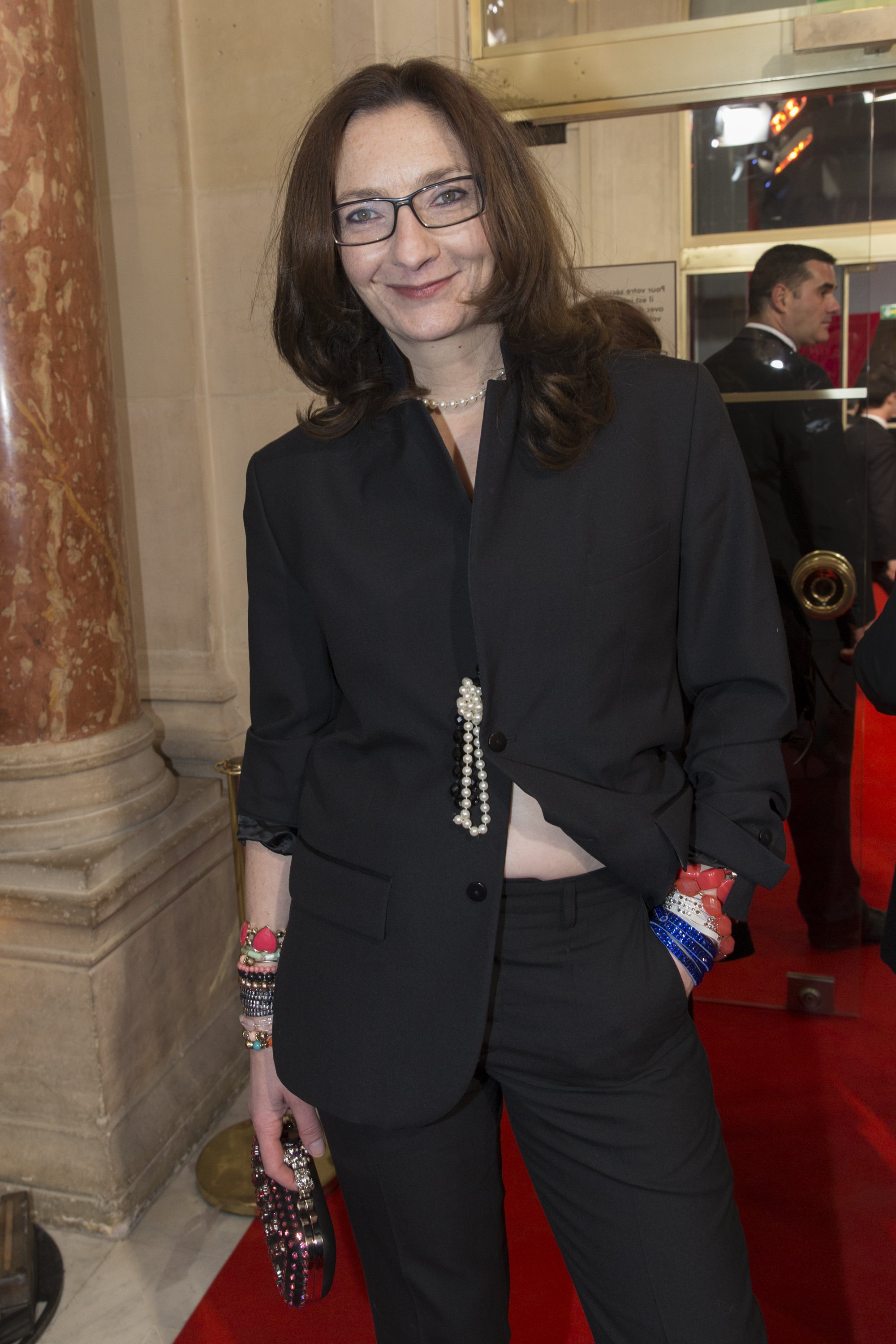 La comédienne Corinne Masiero avec son look habituel. l Source : Getty Images
