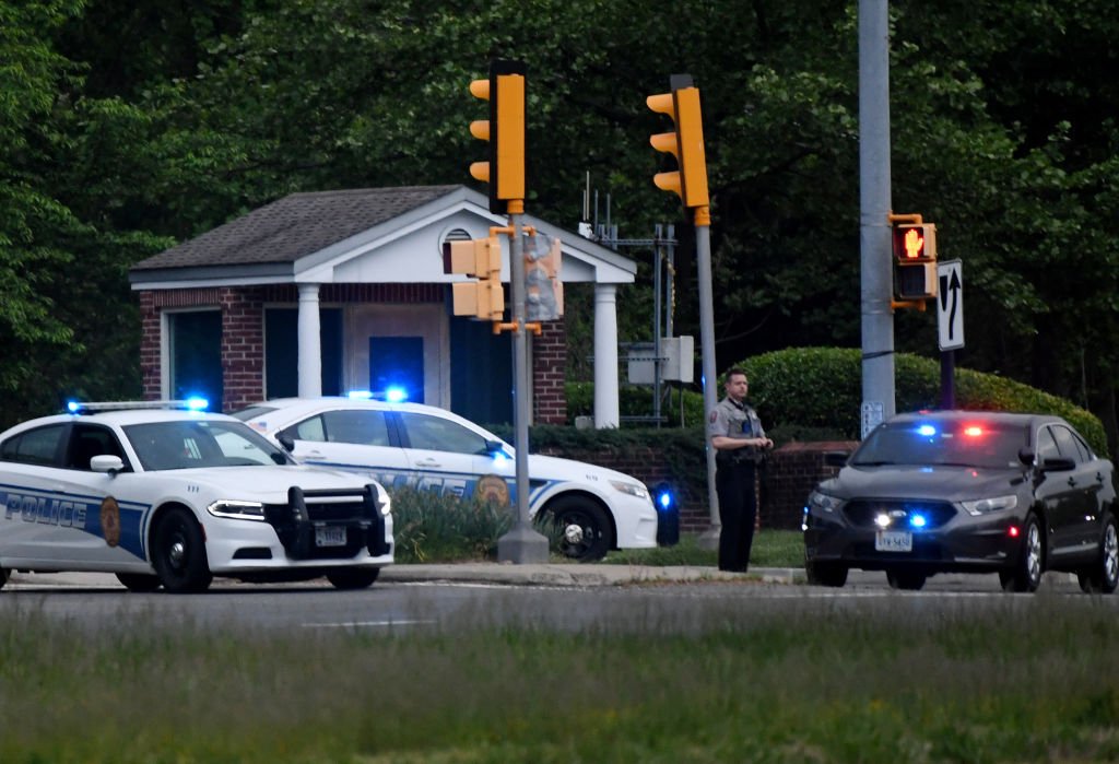 Police cars are seen responding to a scene on May 3, 2021 | Photo: Getty Images
