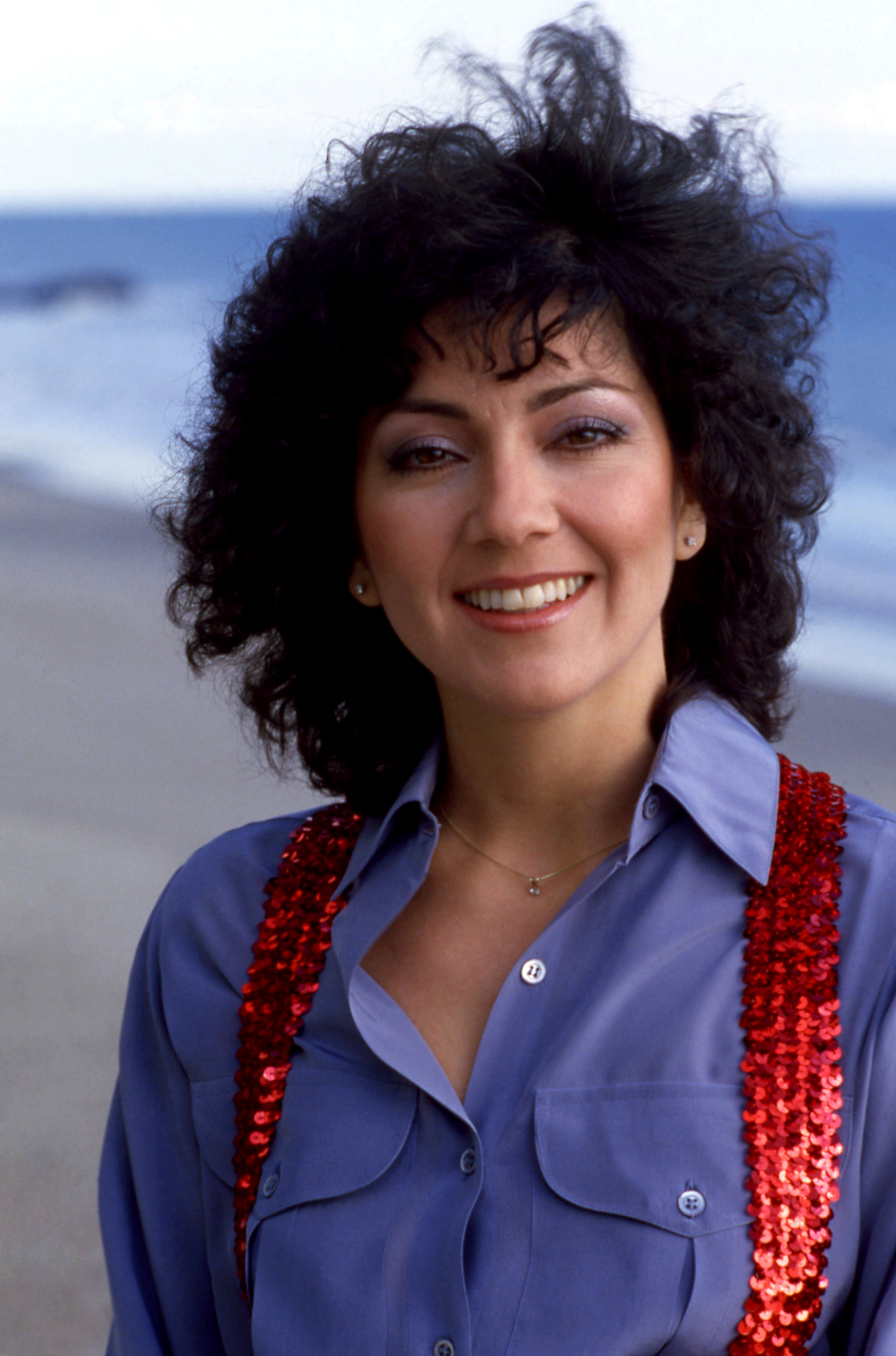 Comedian Joyce DeWitt poses for a portrait at the beach on January 1, 1980 in Los Angeles, California | Source: Getty Images