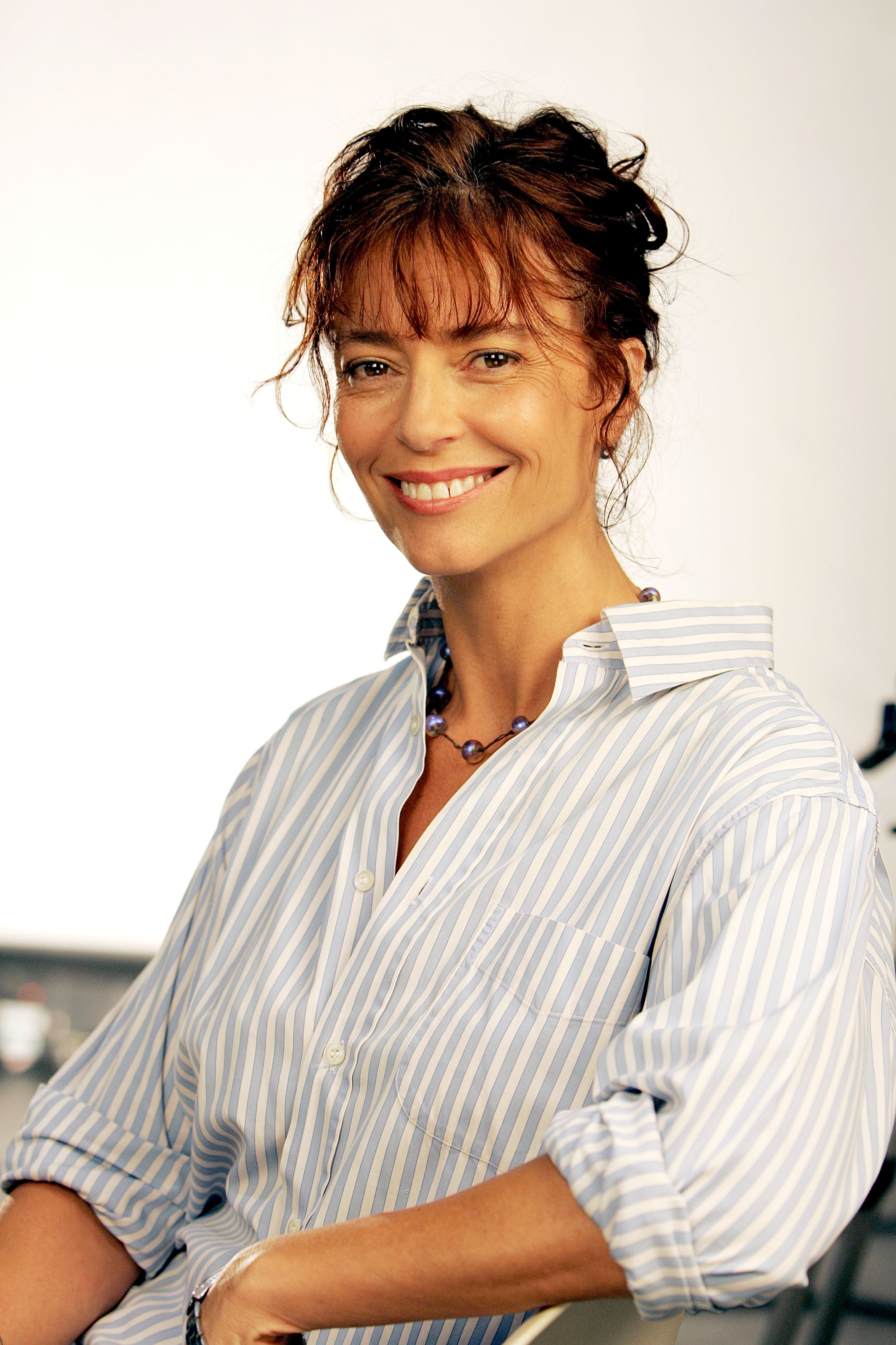 Rachel Ward poses during Studio shoot on August 31, 2005, in Sydney, Australia. | Source: Getty Images