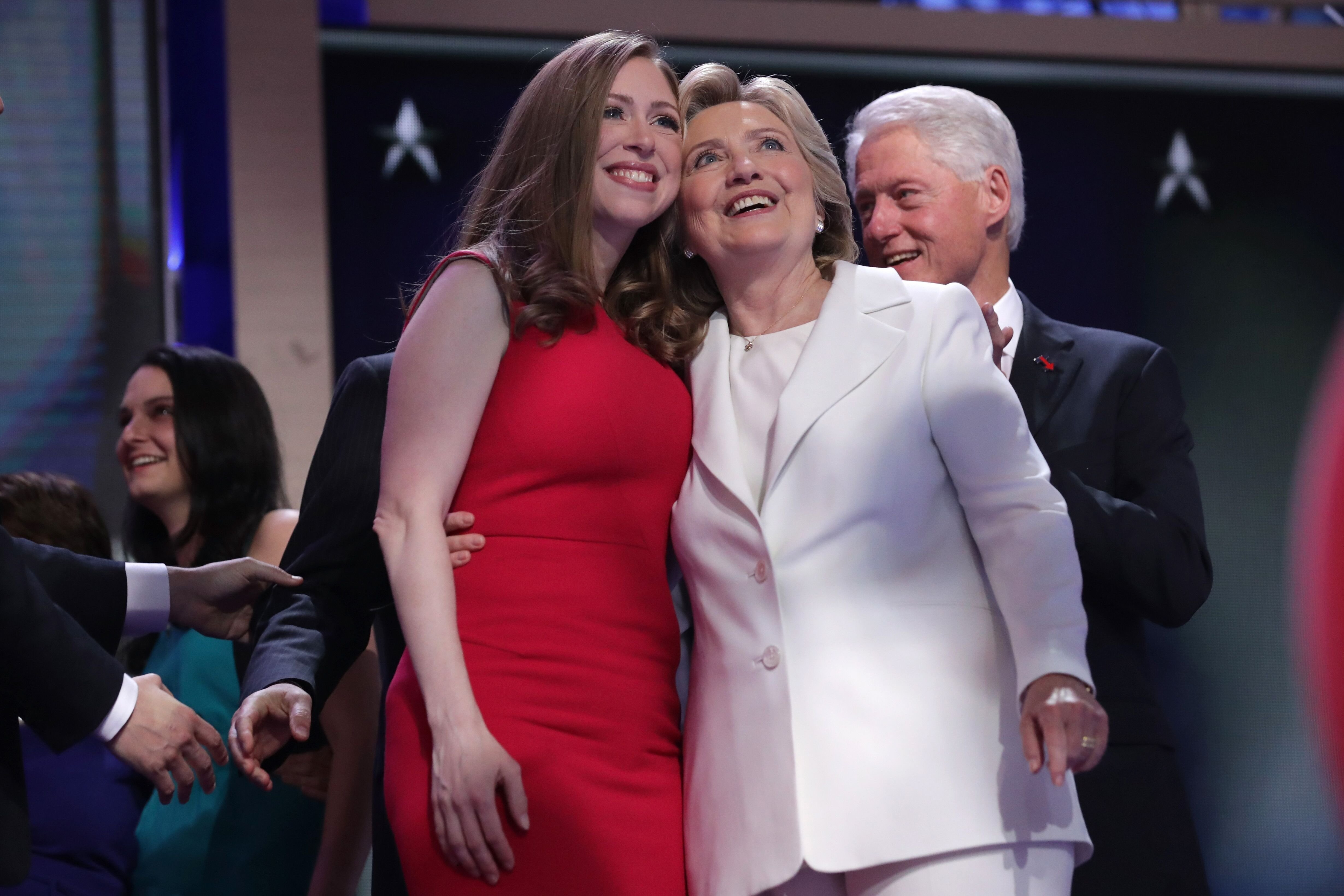 Hillary Clinton and Chelsea Clinton at the Democratic National Convention. | Photo: Getty Images