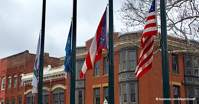 Late Troops to Be Honored with New American Flags as Old Are a 'Disgrace to the Fallen Soldier'