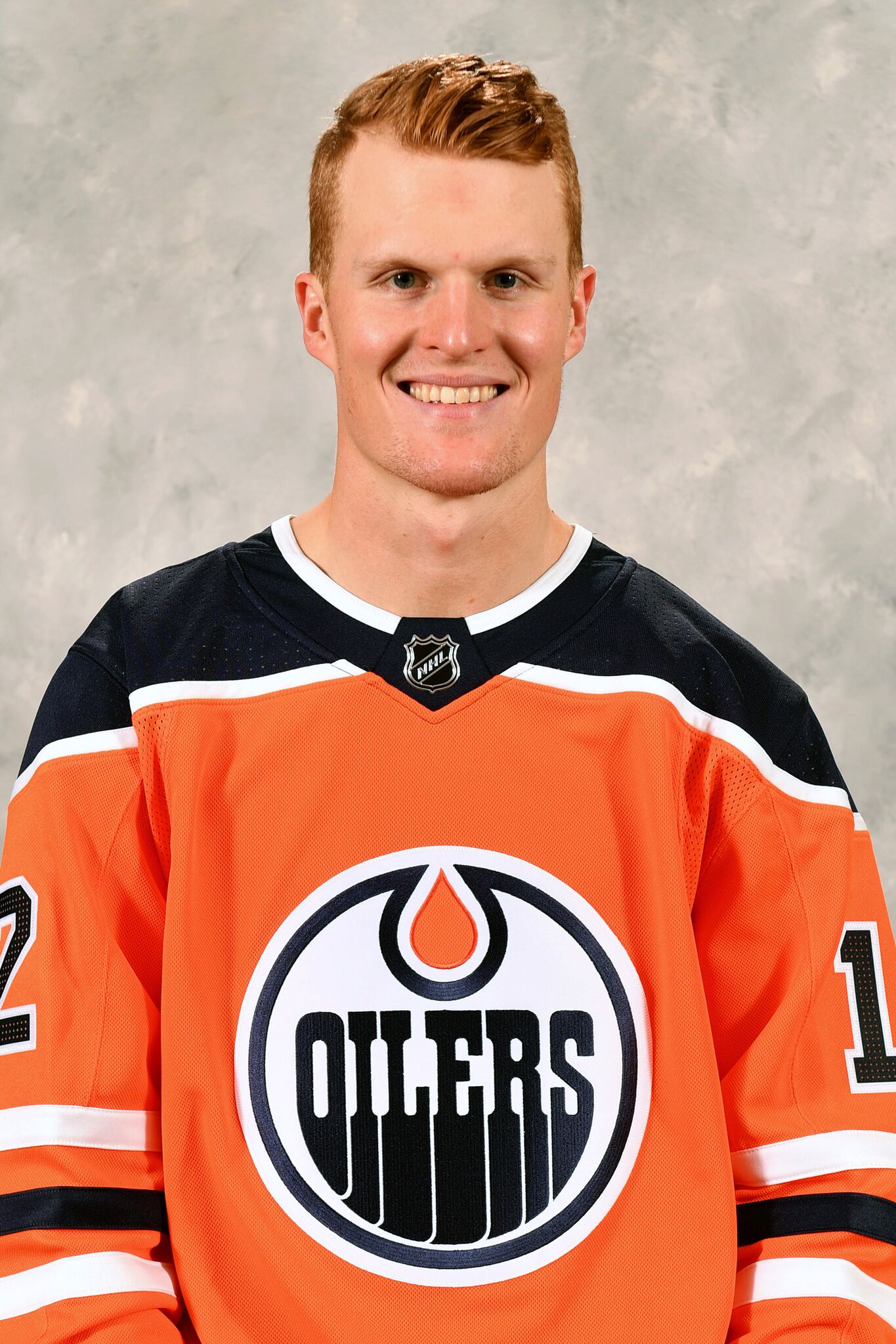 Colby Cave of the Edmonton Oilers poses for his official headshot for the 2019-2020 season on September 10, 2019 | Photo: Getty Images