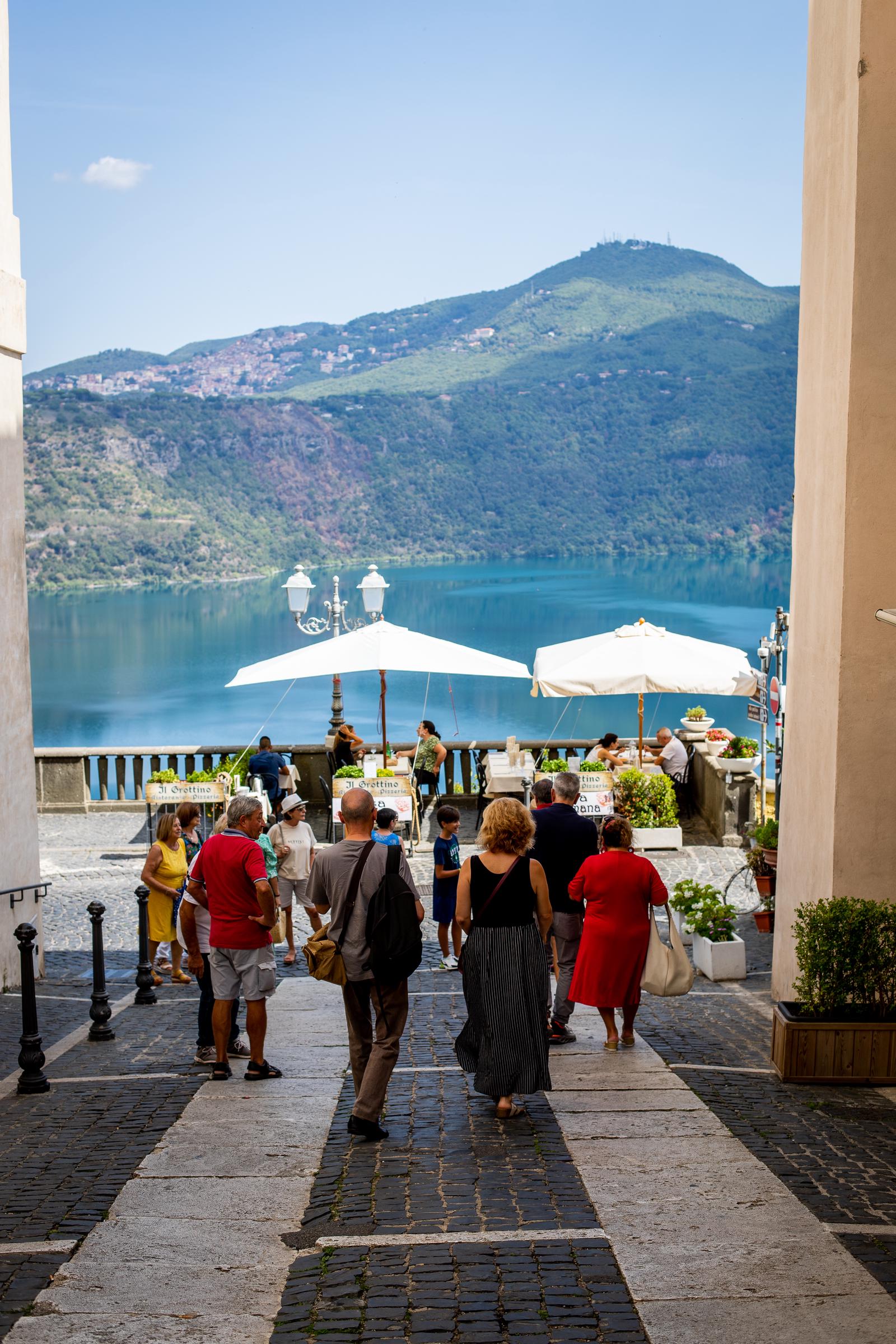 Tourists pictured on September 6, 2022, in Castel Gandolfo, Italy. | Source: Getty Images