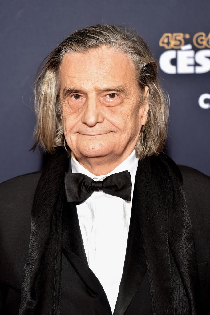  Jean-Pierre Leaud arrive à la cérémonie des César du cinéma 2020 à la salle Pleyel à Paris le 28 février 2020 à Paris, France. | Photo : Getty Images