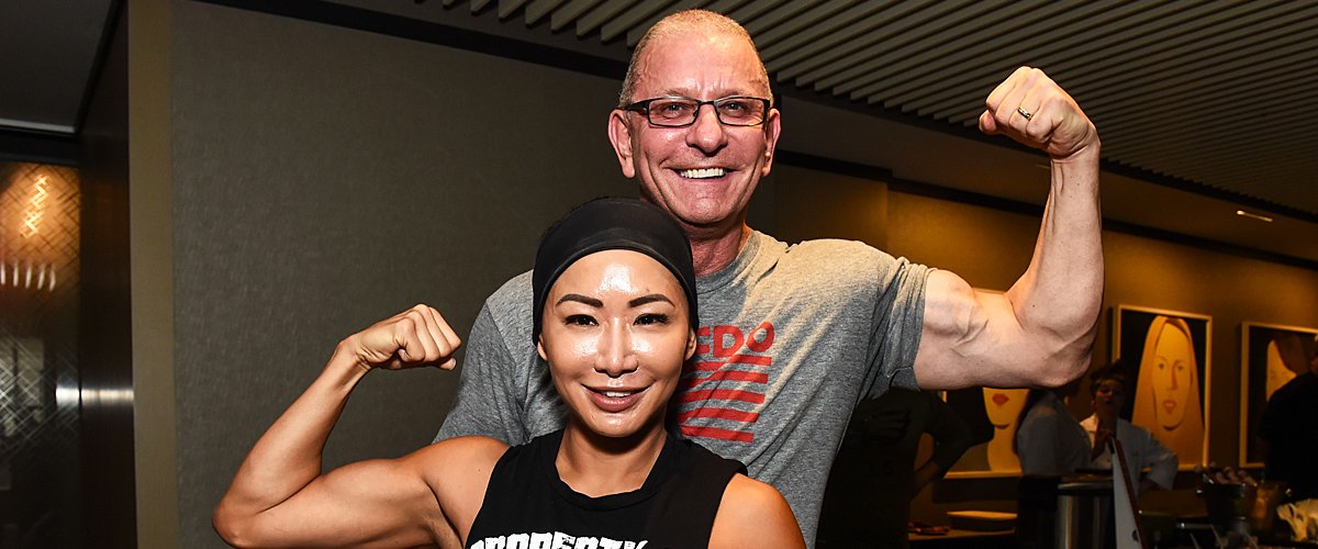 Robert Irvine and wife Gail Kim pose during Fit & Feast at The Langham New York on October 12, 2019 | Photo: Getty Images