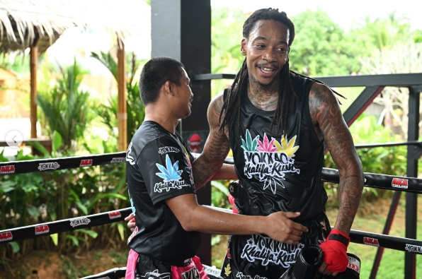 Superlek Kiatmoo9 and Wiz Khalifa reunite during a Thailand training session in a photo shared on November 22, 2024. | Source: Instagram/superlek789