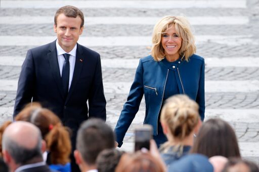 La photo d'Emmanuel Macron avec sa femme Brigitte | Source: Getty Images / Global Ukraine