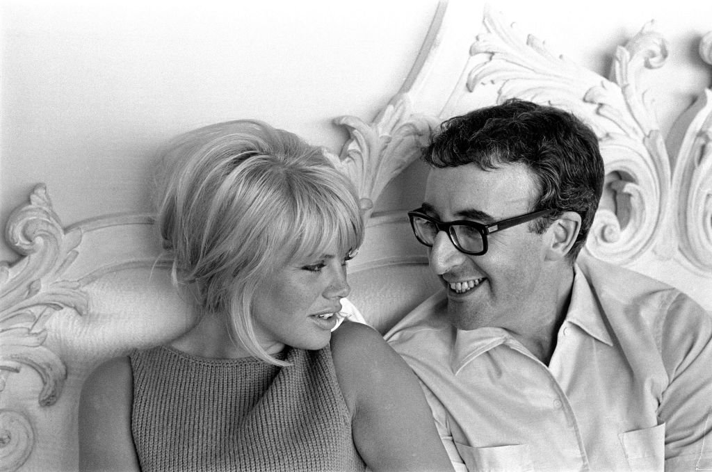 The famous Bond Girl and Peter Sellers photographed in their home on May 12, 1964. | Source: Getty images