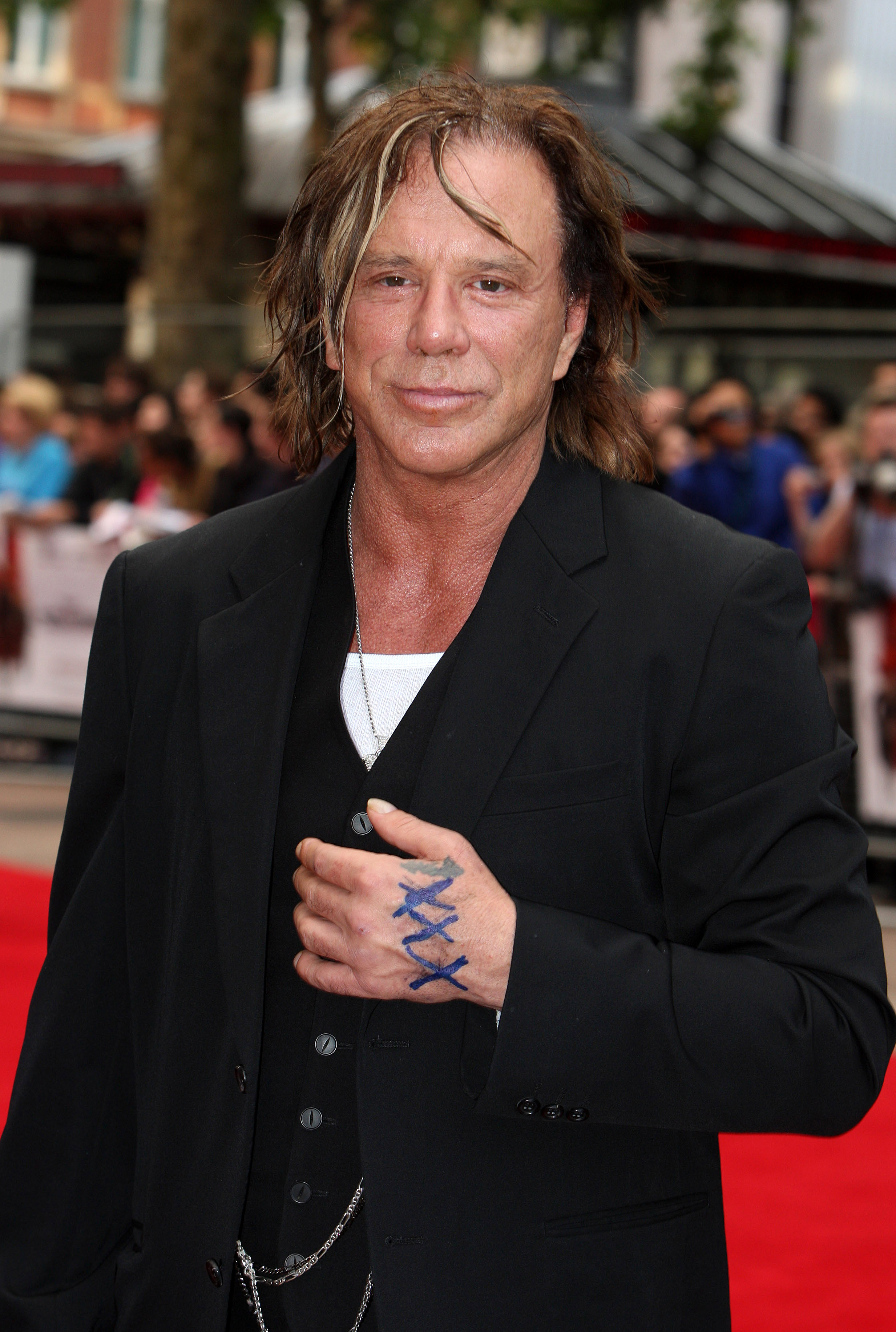 Mickey Rourke at the "Inglourious Basterds" UK film premiere at Odeon Leicester Square on July 23, 2009, in London, England | Source: Getty Images