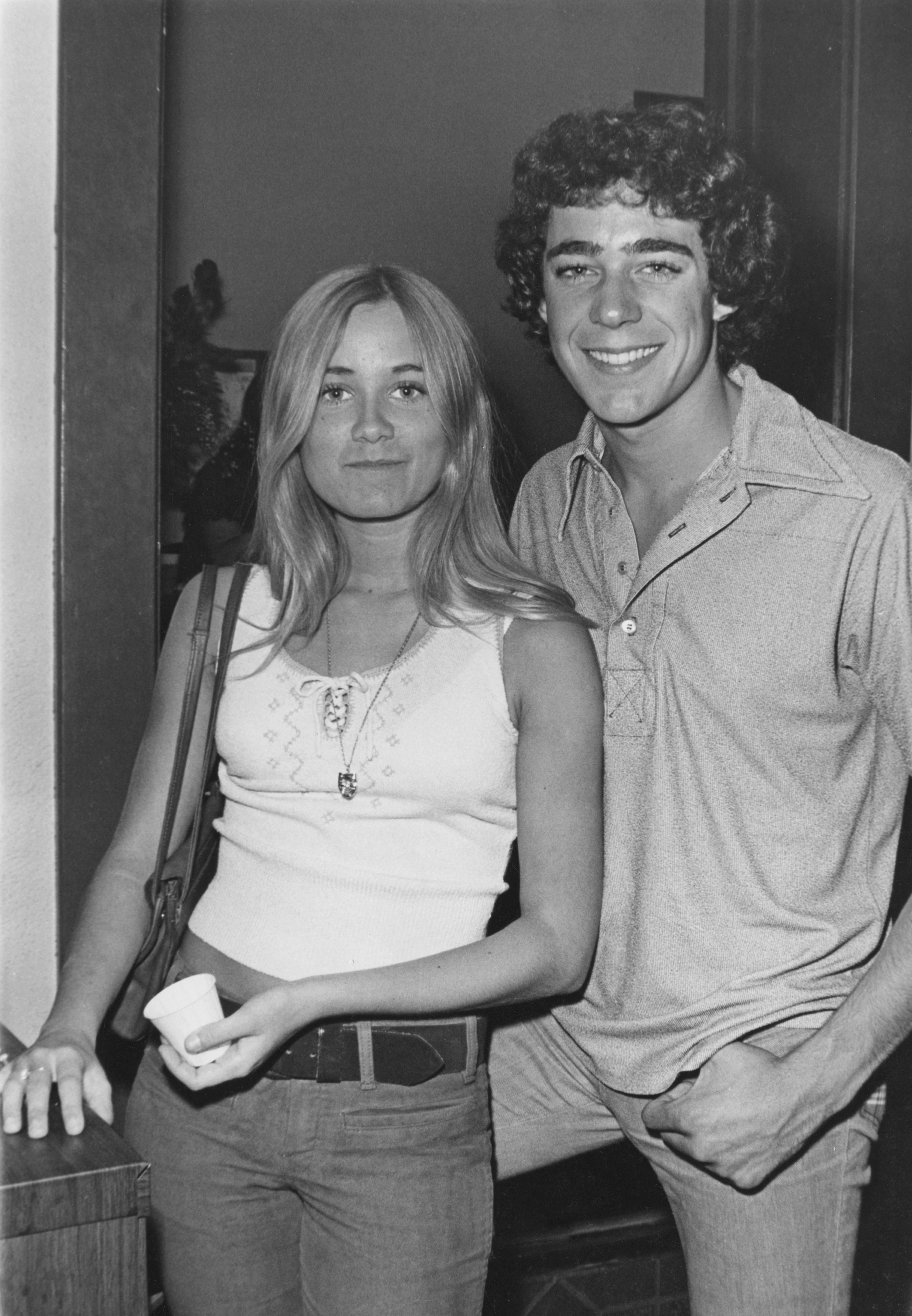 Maureen McCormick and Barry Williams pose for a picture together in 1972 | Source: Getty Images