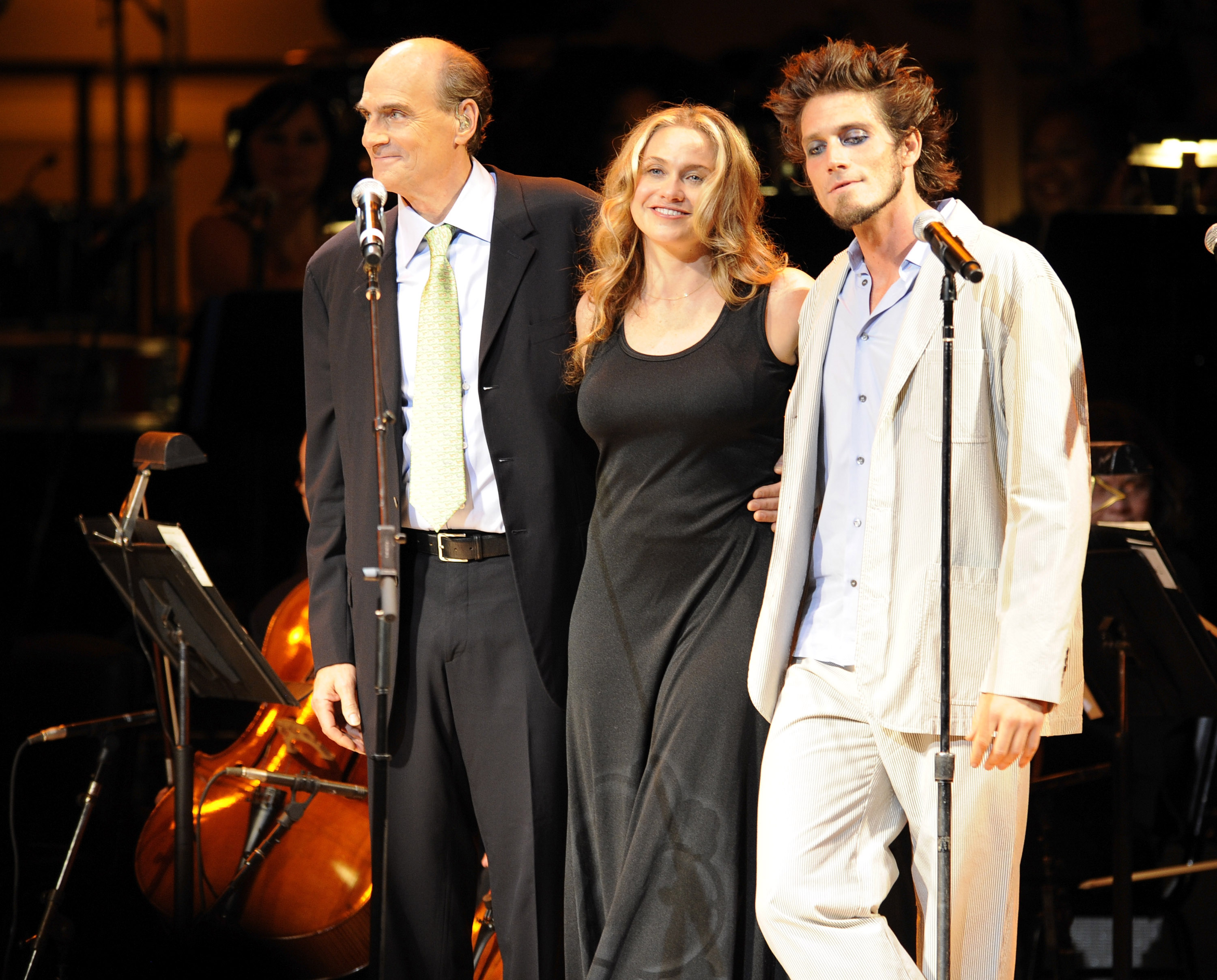 James, Sally, and Ben Taylor on stage during the Rainforest Foundation Fund Benefit Concert at Carnegie Hall in New York City on May 8, 2008. | Source: Getty Images