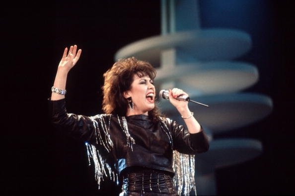 Jennifer Rush auf der Bühne | Quelle: Getty Images