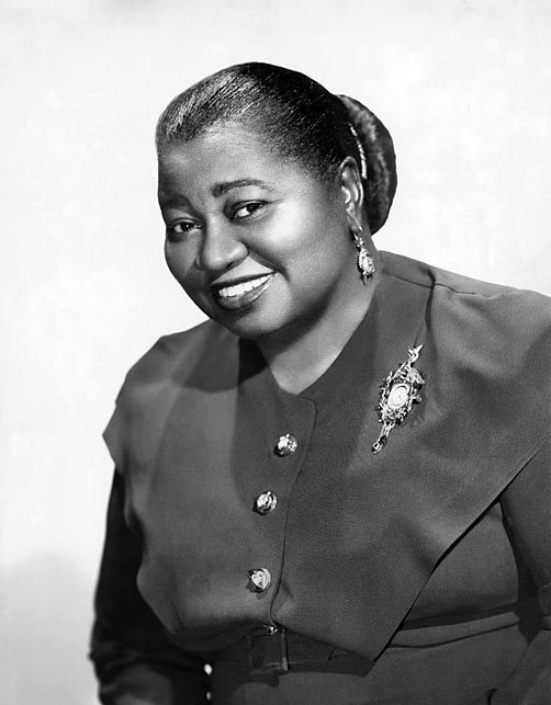 Hattie McDaniel smiles for a photograph, circa 1939 | Source: Wikimedia Commons