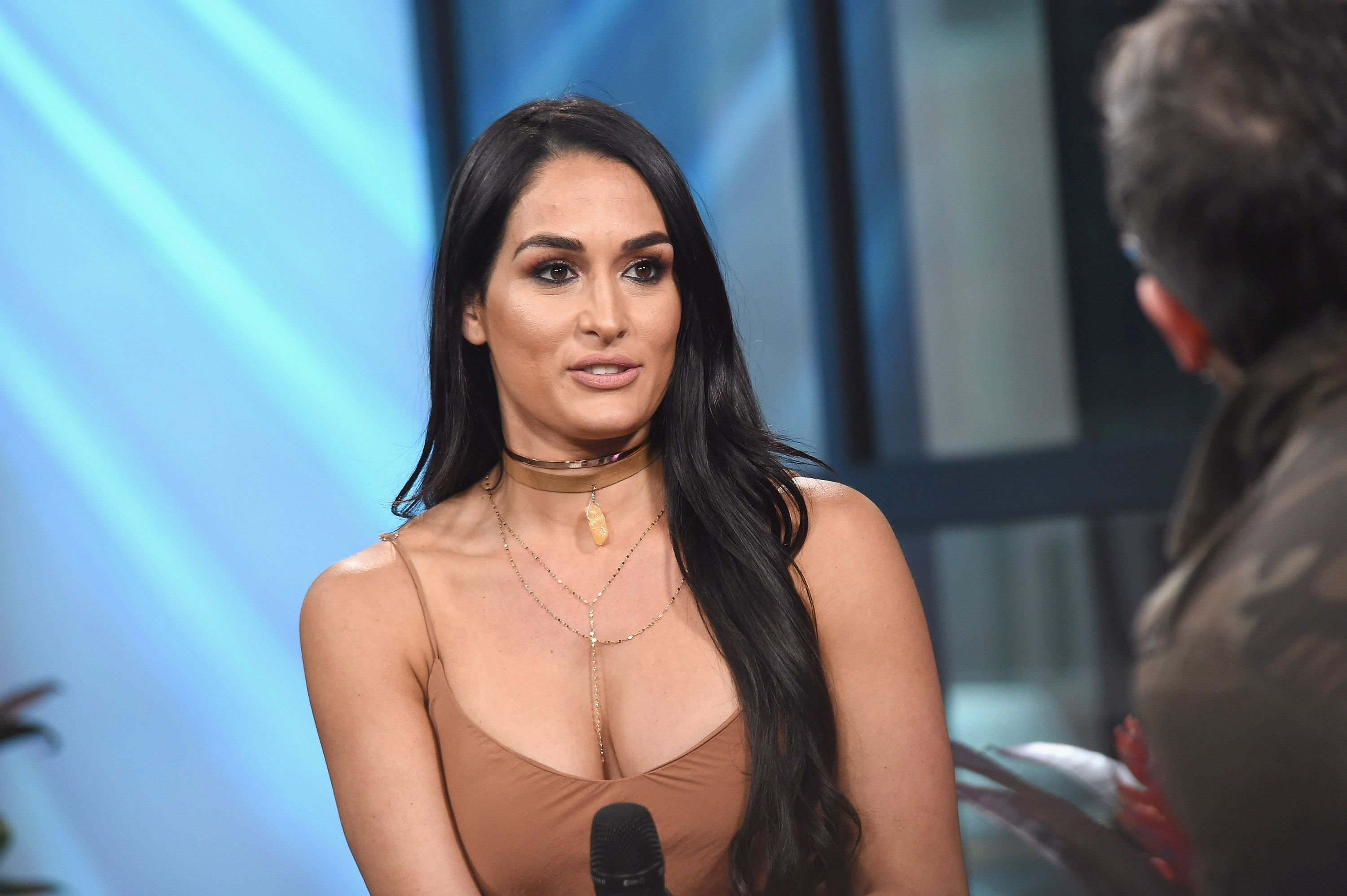 Nikki Bella at the Build Series to discuss the reality series "Total Divas" at Build Studio on April 5, 2017, in New York City | Photo: Gary Gershoff/WireImage/Getty Images