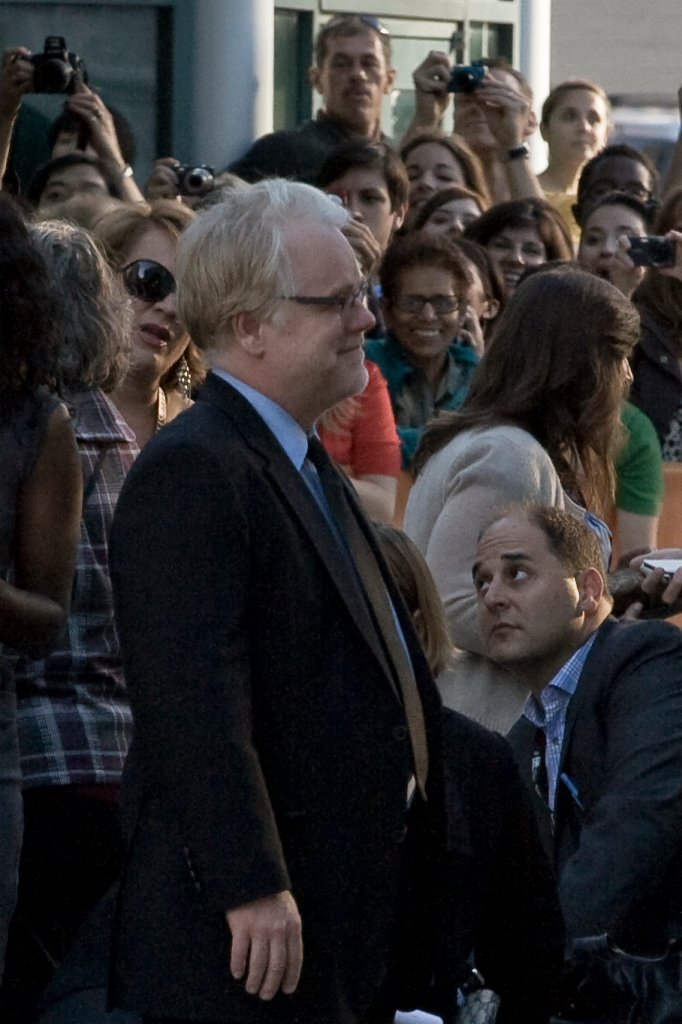 Phillip Seymour Hoffman at the premiere of "Moneyball", directed by Bennett Miller, during the Toronto International Film Festival, 2011 | Photo: Josh Jensen from Toronto, Ontario, Canada, Philip Seymour Hoffman crop , CC BY-SA 2.0 Wikimedia Commons