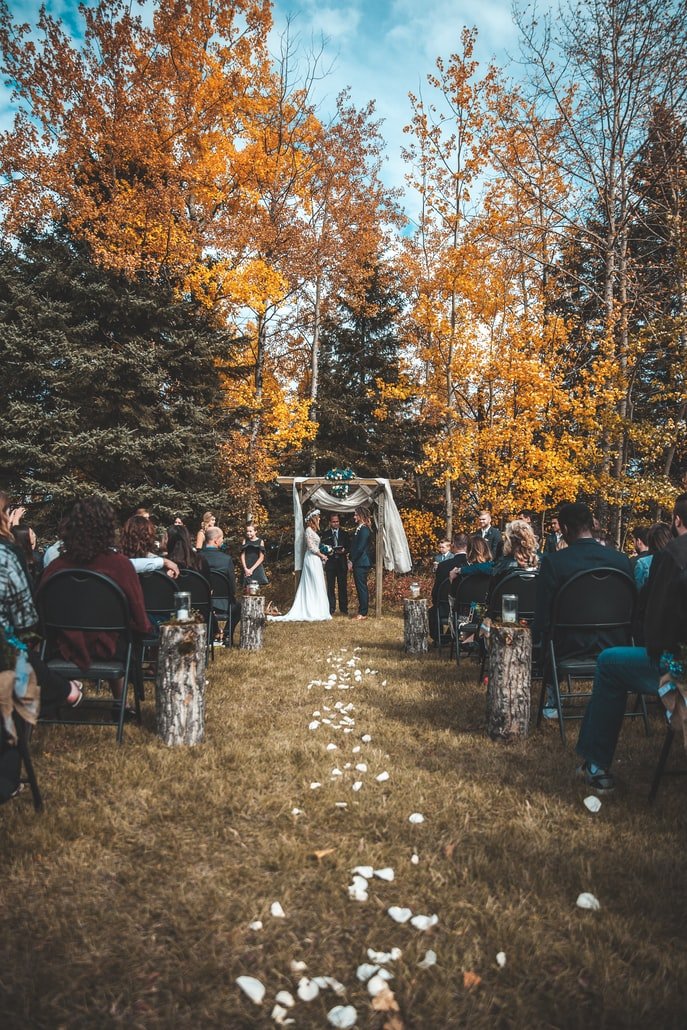 David and Lesley married the next day without the cheaters present | Source: Unsplash
