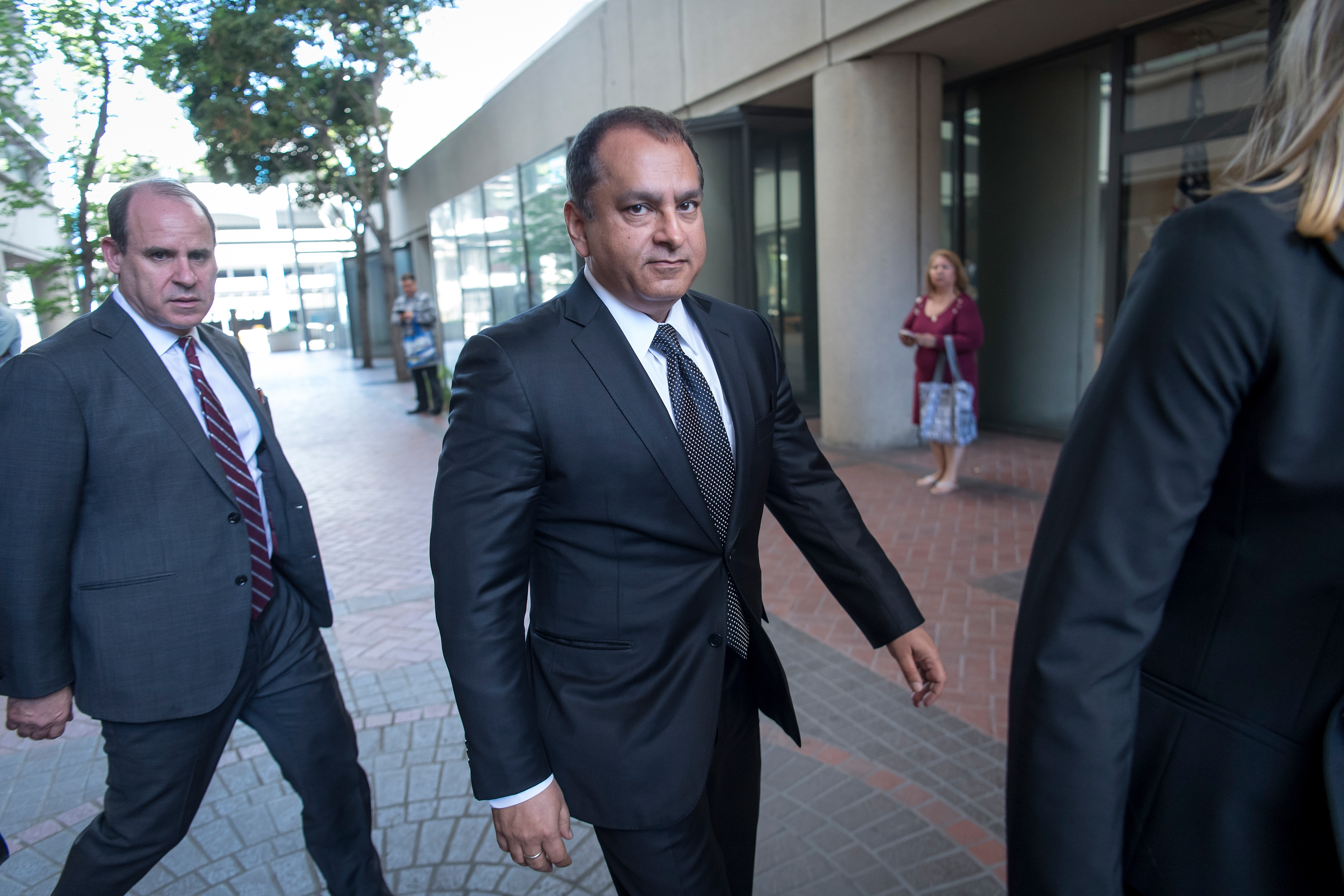 Sunny Balwani exits federal court in San Jose, California, on April 22, 2019. | Source: Getty Images