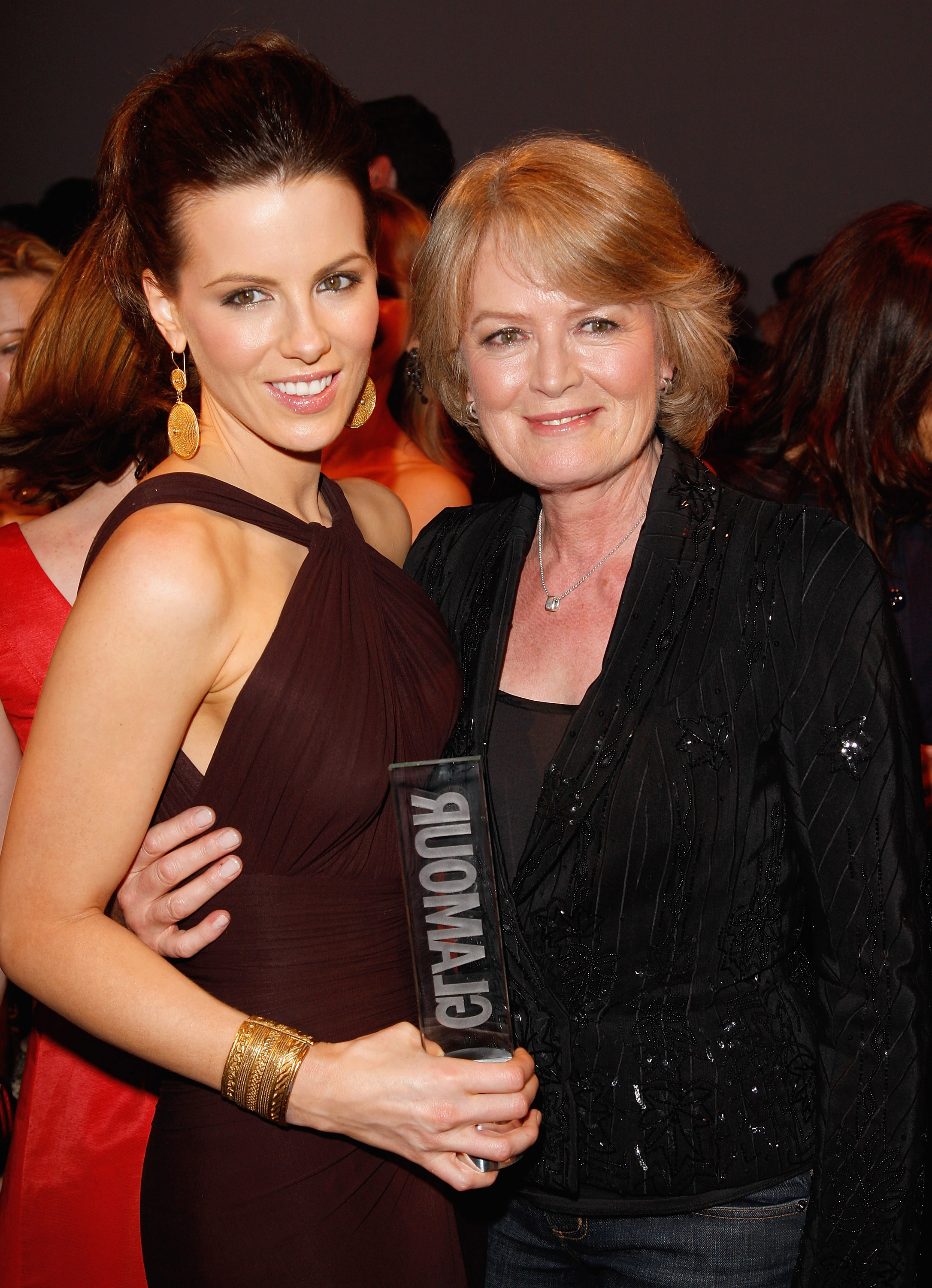 Kate Beckinsale and her mother Judy Loe during the Glamour Women Of The Year Awards on June 3, 2008, in London, England | Source: Getty Images