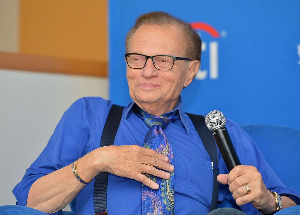 Larry King at a private luncheon hosted by The National Radio Hall of Fame on September 13, 2013 | Photo: Getty Images