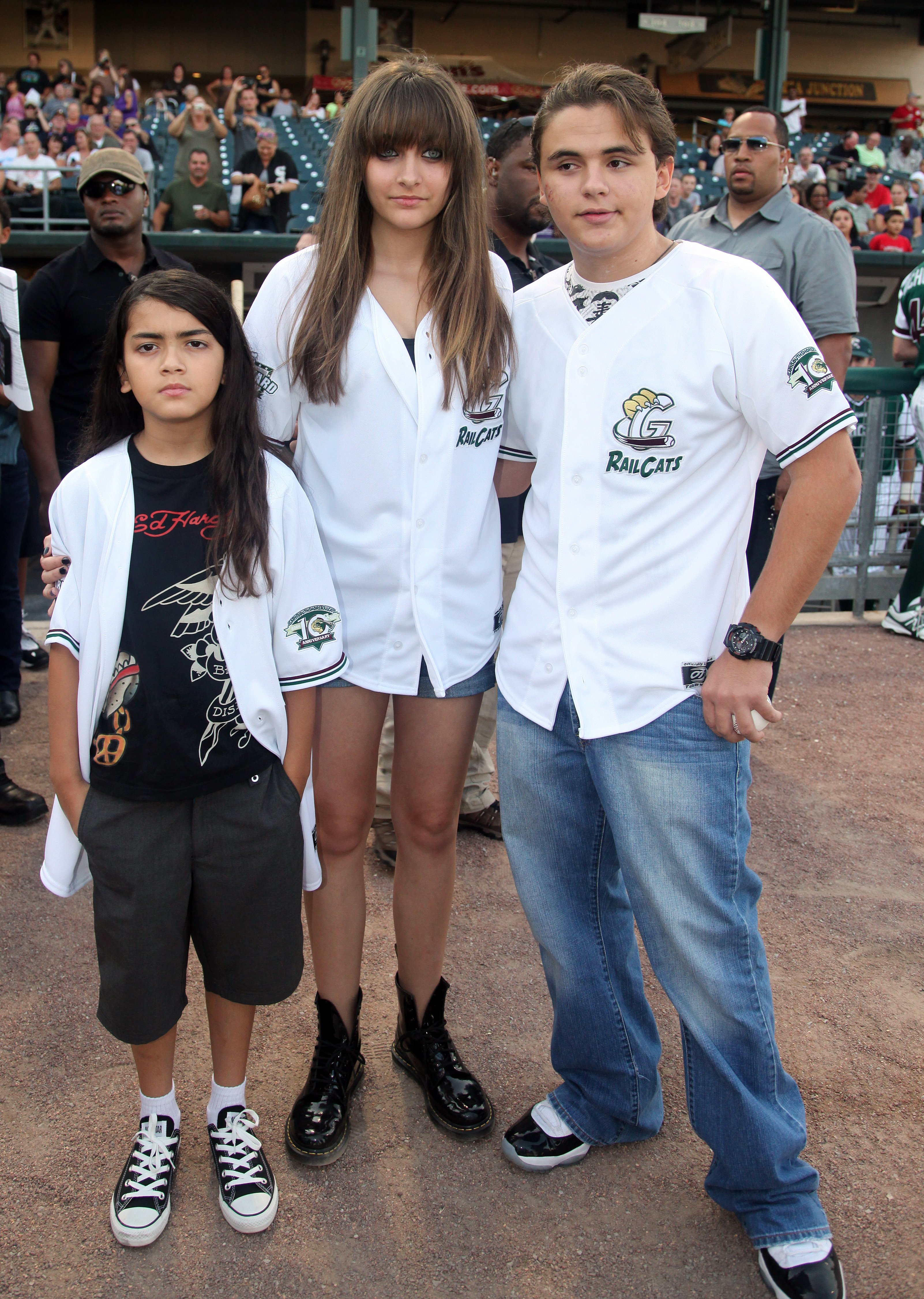 Blanket, Paris, and Prince Jackson at the  St. Paul Saints vs. The Gary SouthShore RailCats baseball game in Gary, Indiana on August 30, 2012 | Source: Getty Images