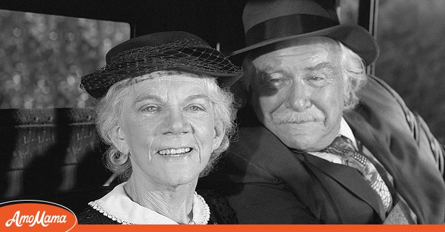 Actress Ellen Corby and actor Will Geer as Grandma and Grandpa in the drama series "The Waltons." | Source: Getty Images