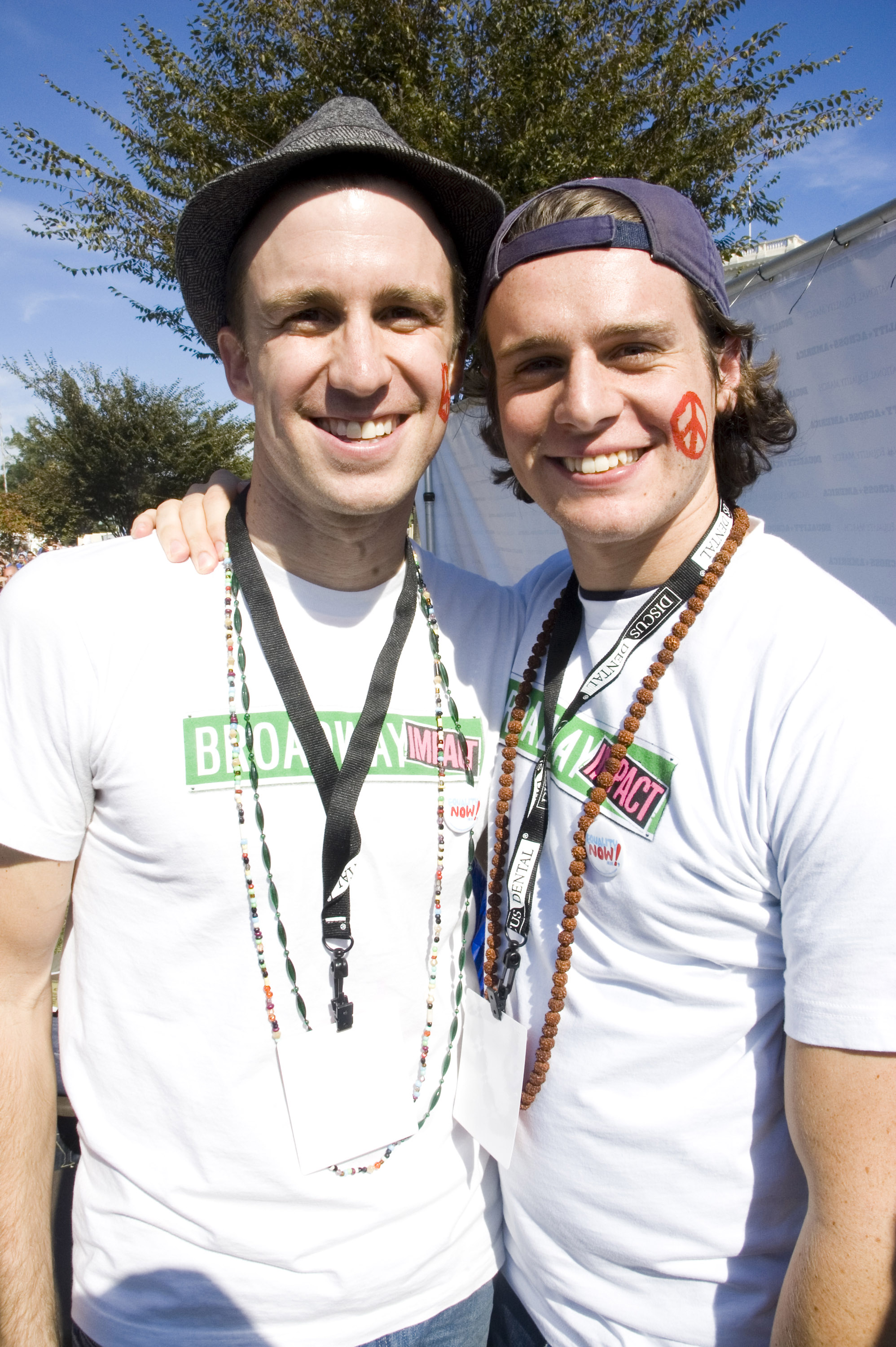 Gavin Creel and Jonathan Groff attend the National Equality March on October 11, 2009, in Washington, DC. | Source: Getty Images