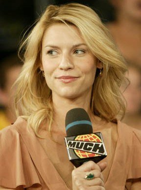 Claire Danes at MuchMusic, for the program MuchOnDemand. | Source: Wikimedia Commons
