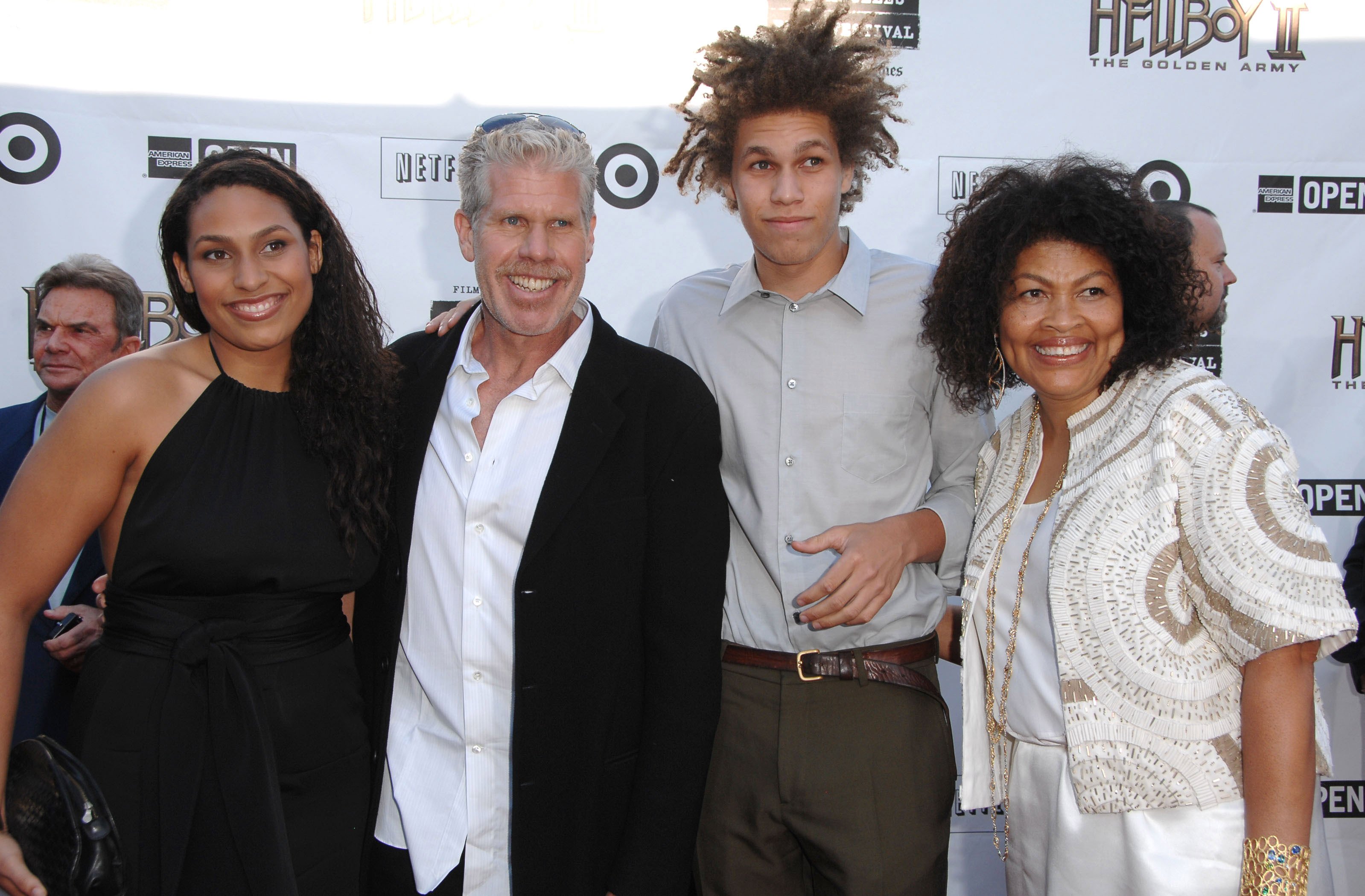 Blake, Ron, Brandon, and Opal Perlman at the world premiere of "Hellboy II: The Golden Army" for the Los Angeles Film Festival on June 28, 2008, in Los Angeles, California. | Source: Getty Images