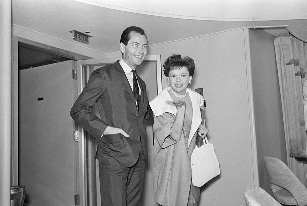 Judy Garland and Mark Herron on June 16, 1964 | Photo: Getty Images