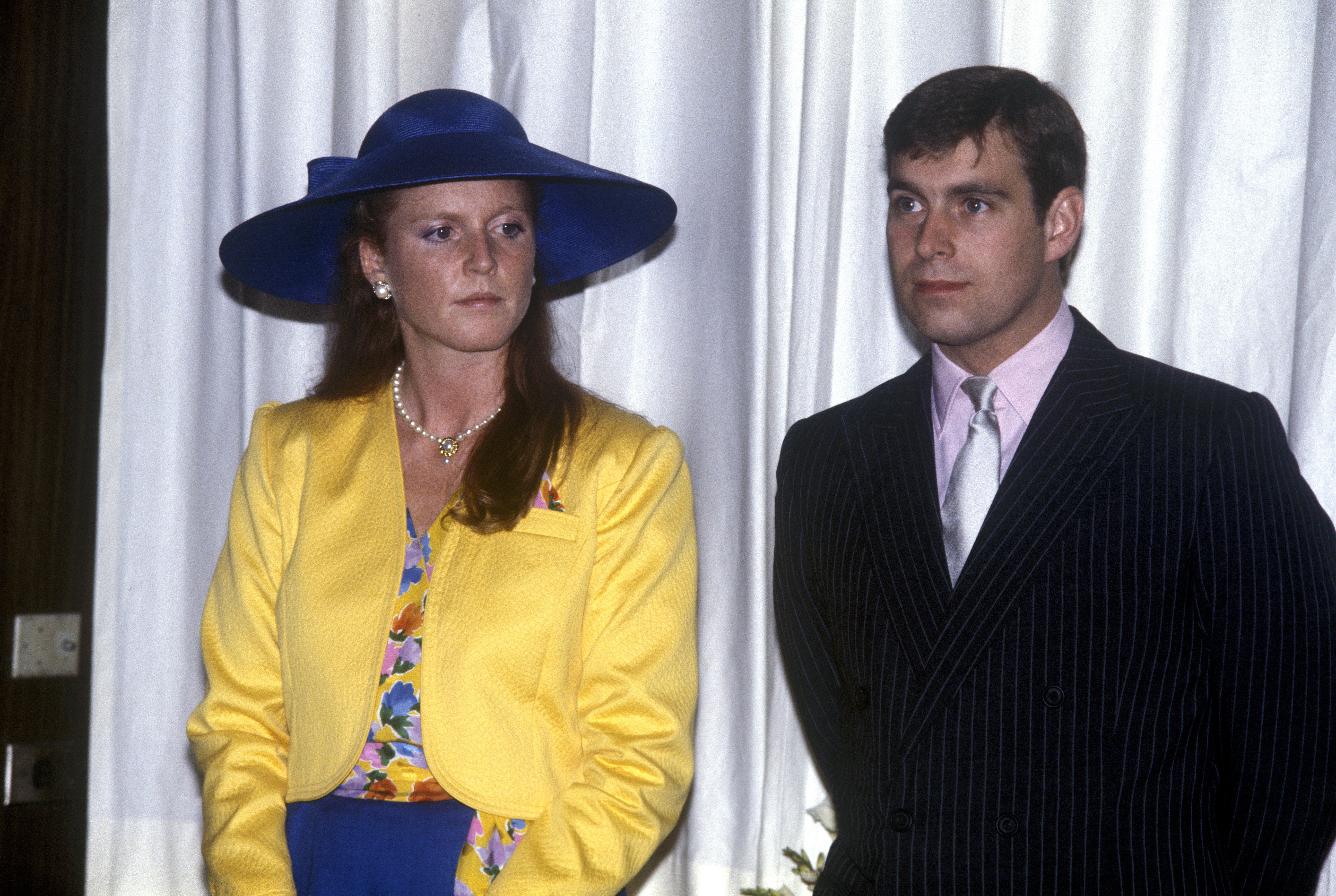 Sarah, Herzogin von York mit Prinz Andrew, Herzog von York, eine Modenschau im Royal York Hotel in Ontario, Kanada, 17. Juli 1987. | Quelle: Getty Images