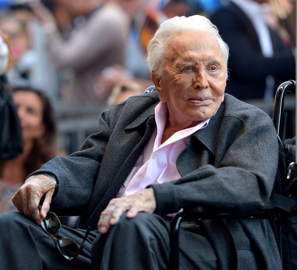 Kirk Douglas attends the Hollywood Walk of Fame Ceremony Honoring Michael Douglas on Hollywood Boulevard | Photo: Getty Images