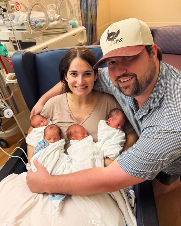 Katie Grant Dickson and George Traweek Dickson II with their quadruplets on May 28, 2025 | Source: Instagram/katie.grant.dickson