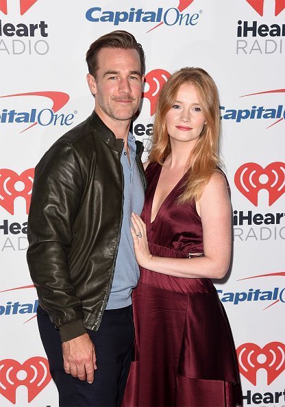 James Van Der Beek and wife Kimberly Brook attended the 2017 iHeartRadio Music Festival at T-Mobile Arena on September 22, 2017 in Las Vegas, Nevada. | Photo: Getty Images 