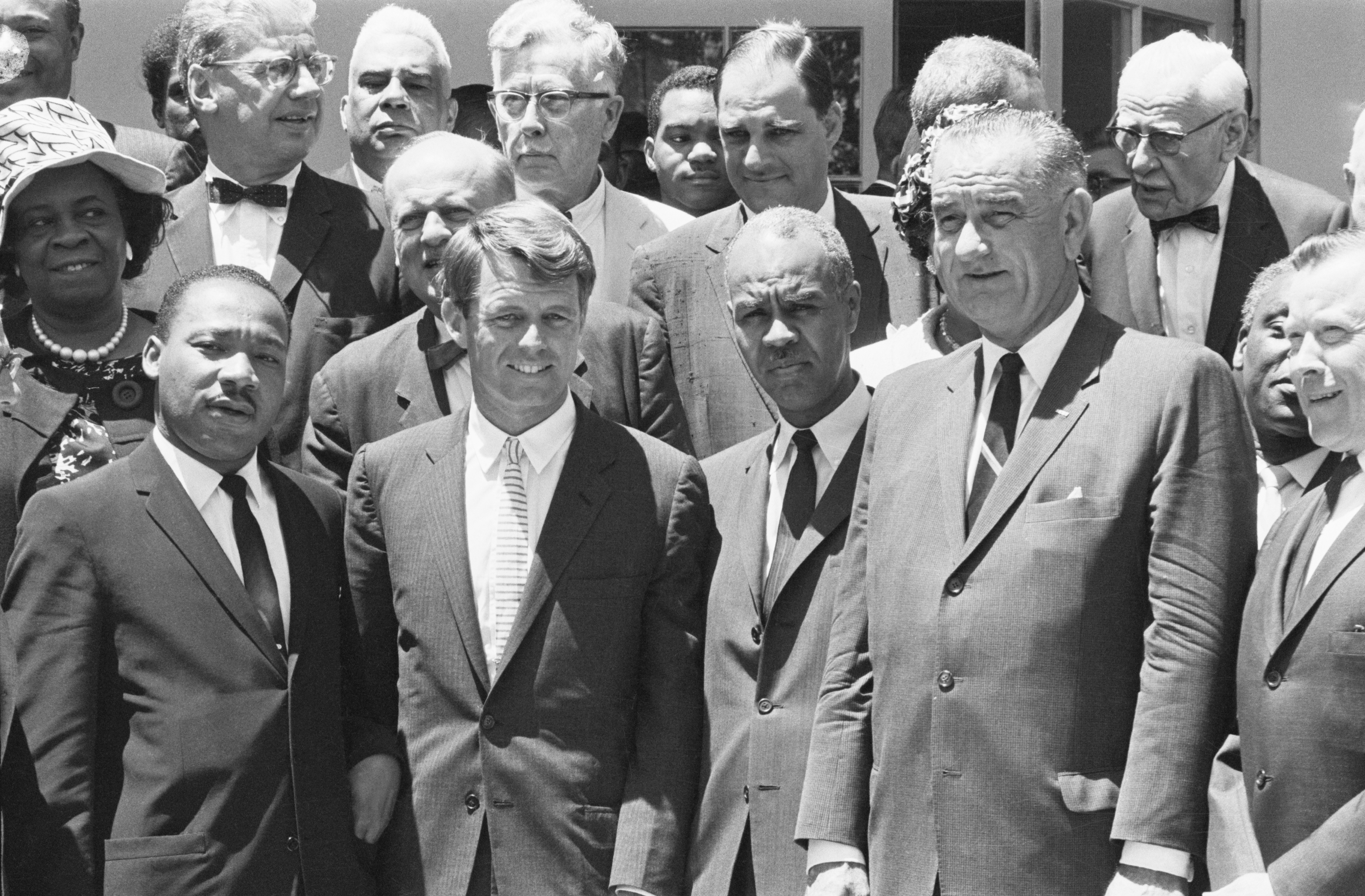 Martin Luther King Jr. and President John F. Kennedy meet with civil rights leaders at the White House on June 22, 1962 | Source: Getty Images