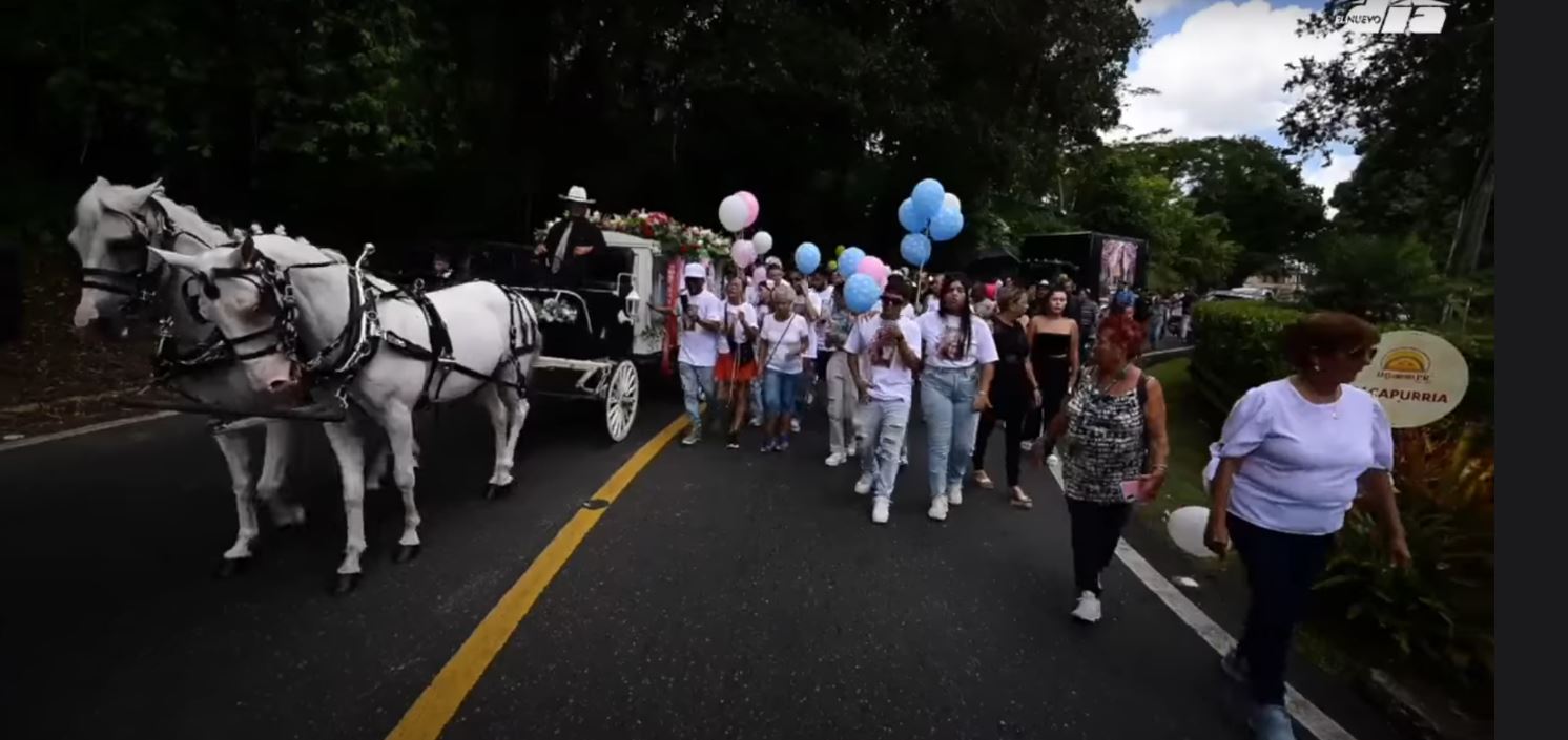 The funeral procession in honor of Gabriela Nicole Pratts Rosario, from a news reported dated August 15, 2025 | Source: Youtube/El Nuevo Dia