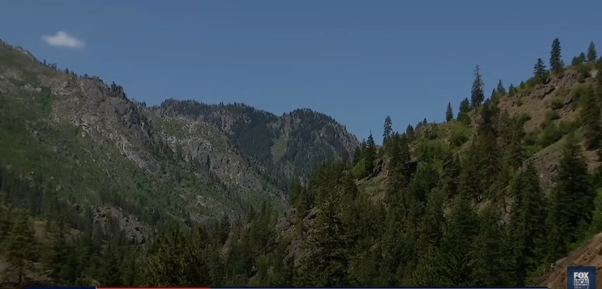 The area where the police are searching for Travis Decker | Source: YouTube/fox13seattle
