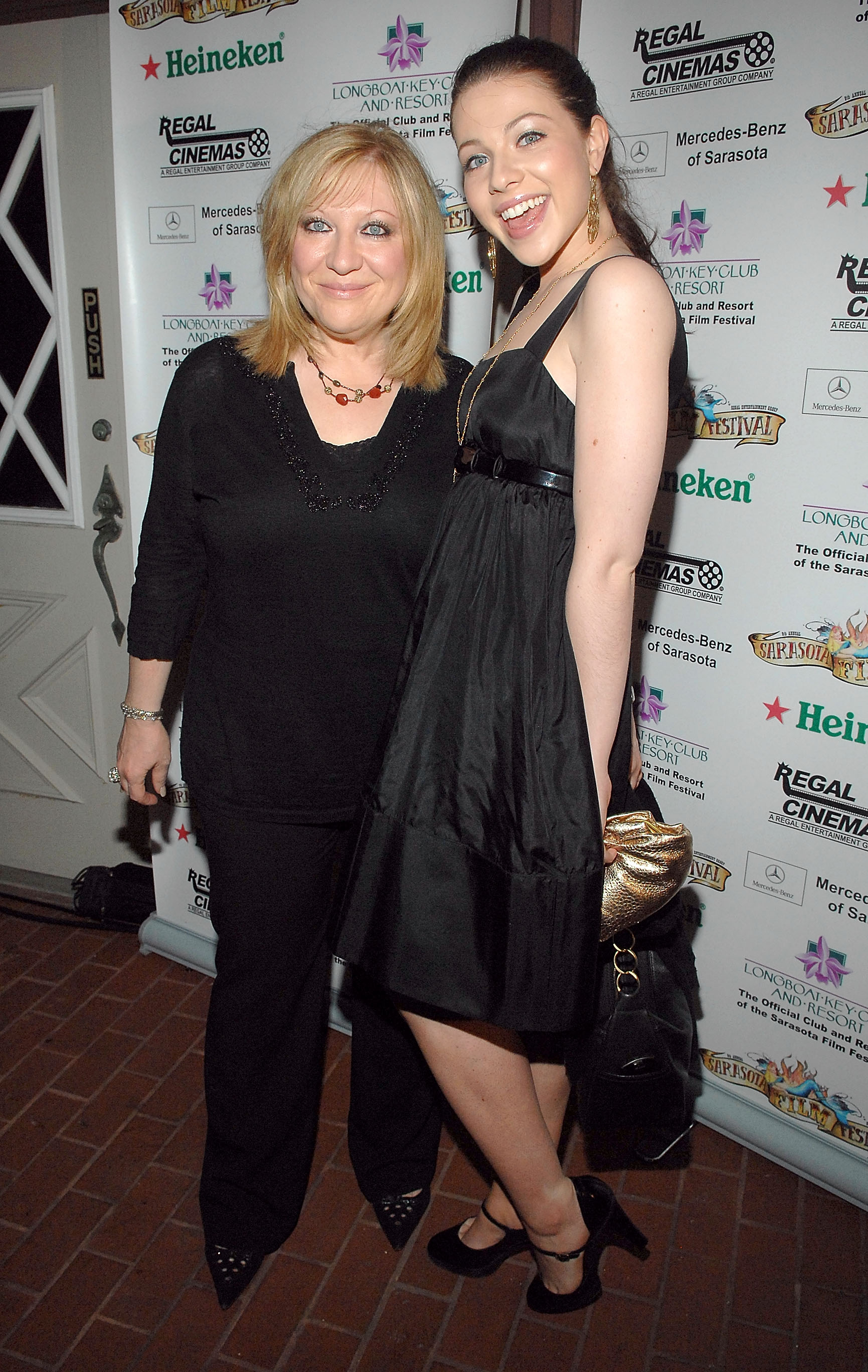 Lana and Michelle Trachtenberg attend the Night of 1,000 Stars held during the Sarasota Film Festival at Michael's On East in Sarasota, Florida, on April 20, 2007 | Source: Getty Images