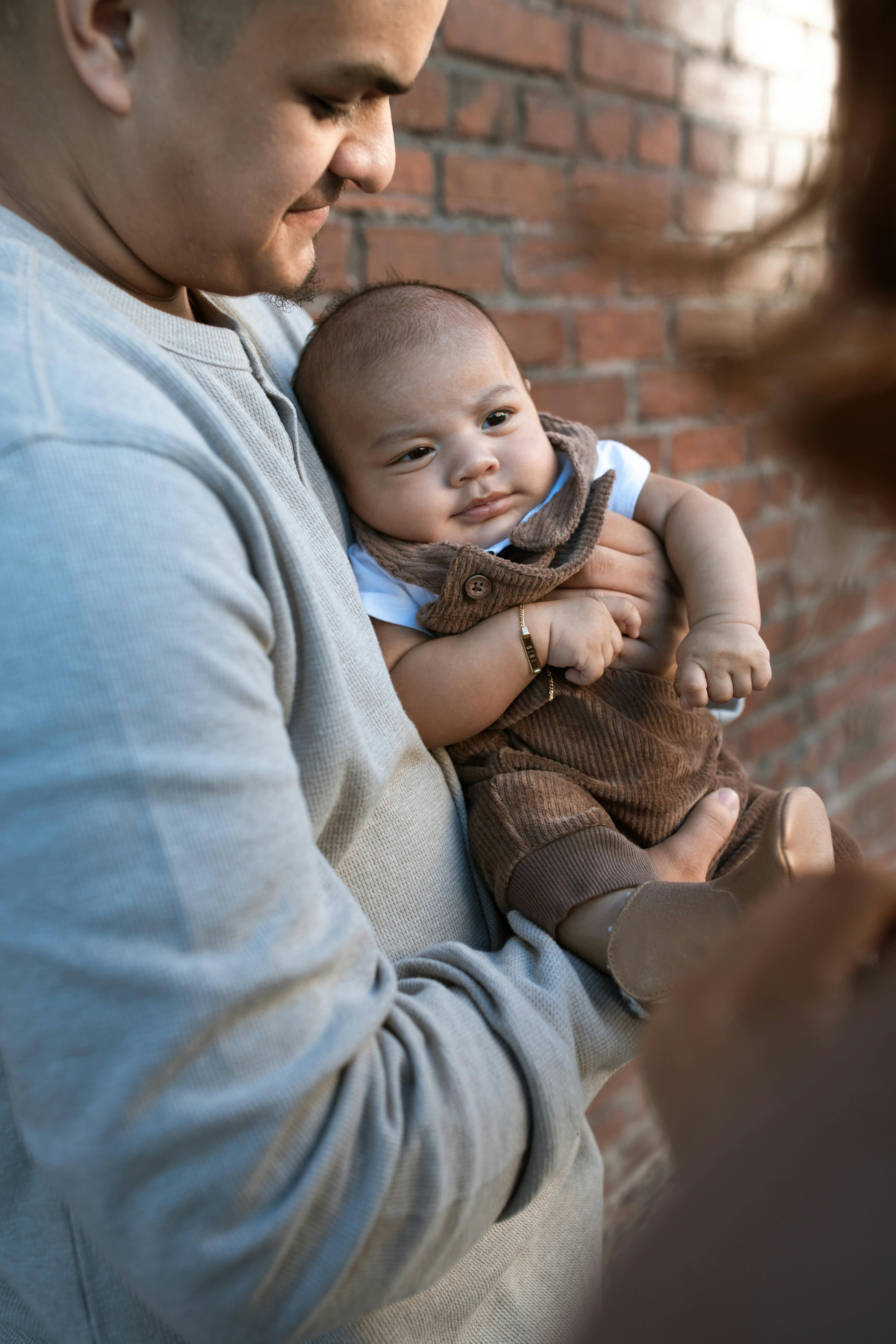 James and his best friend's baby boy, sparking a change in heart | Source: Pexels