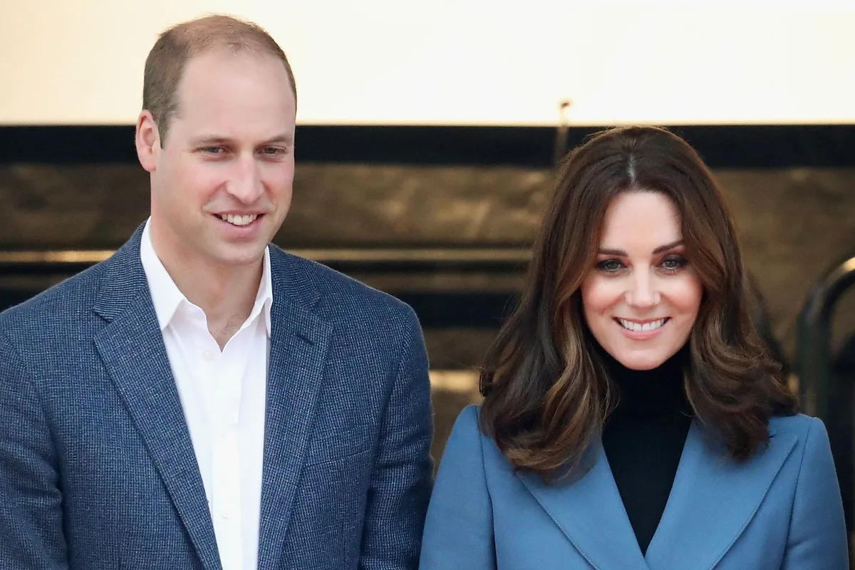 Le prince William, duc de Cambridge et Catherine, duchesse de Cambridge assistent à la cérémonie de remise des diplômes Coach Core pour plus de 150 apprentis Coach Core au London Stadium le 18 octobre 2017 à Londres, en Angleterre. | Photo : Getty Images