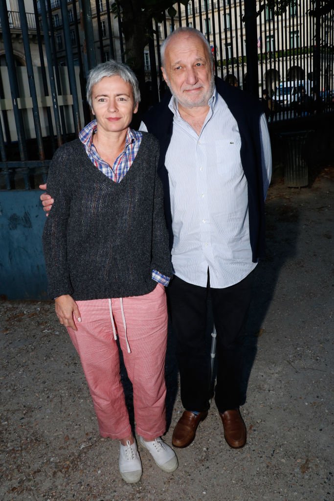 François Berleand et son épouse Alexia Stresi assister à la Fête des Tuileries le 22 juin 2018 à Paris, France. | Photo : Getty Images